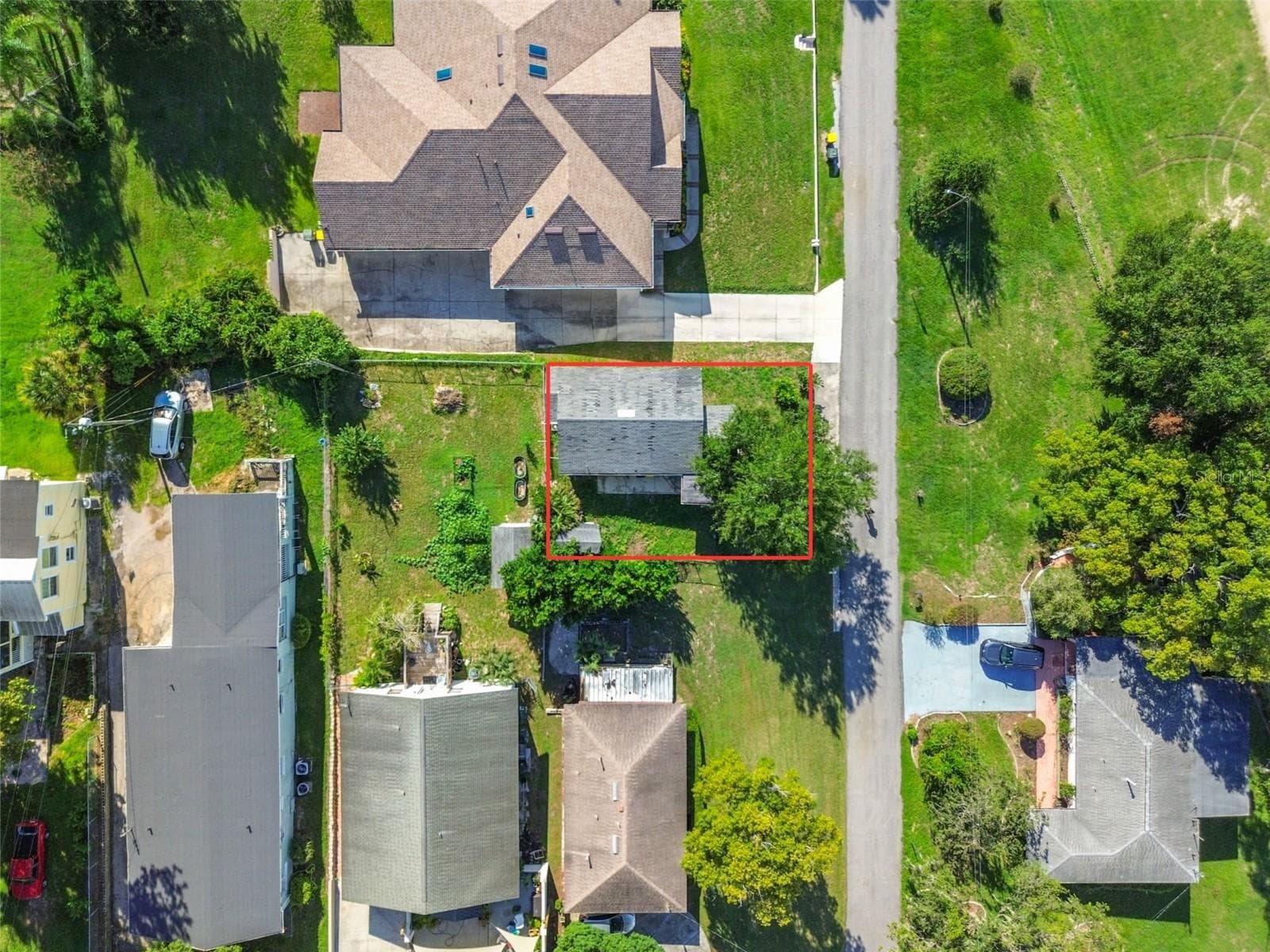 Single Family Residence at 535 CARROLL ST, CLERMONT, photo 7 of 14