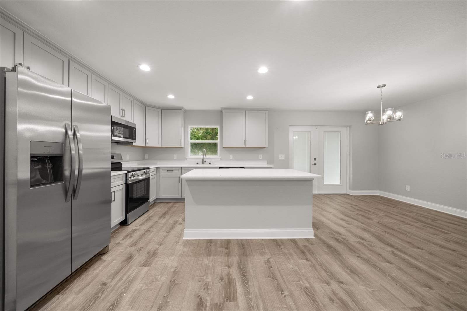 Single Family Residence at 6025 CYPRESS TER, SEBRING, photo 7 of 46