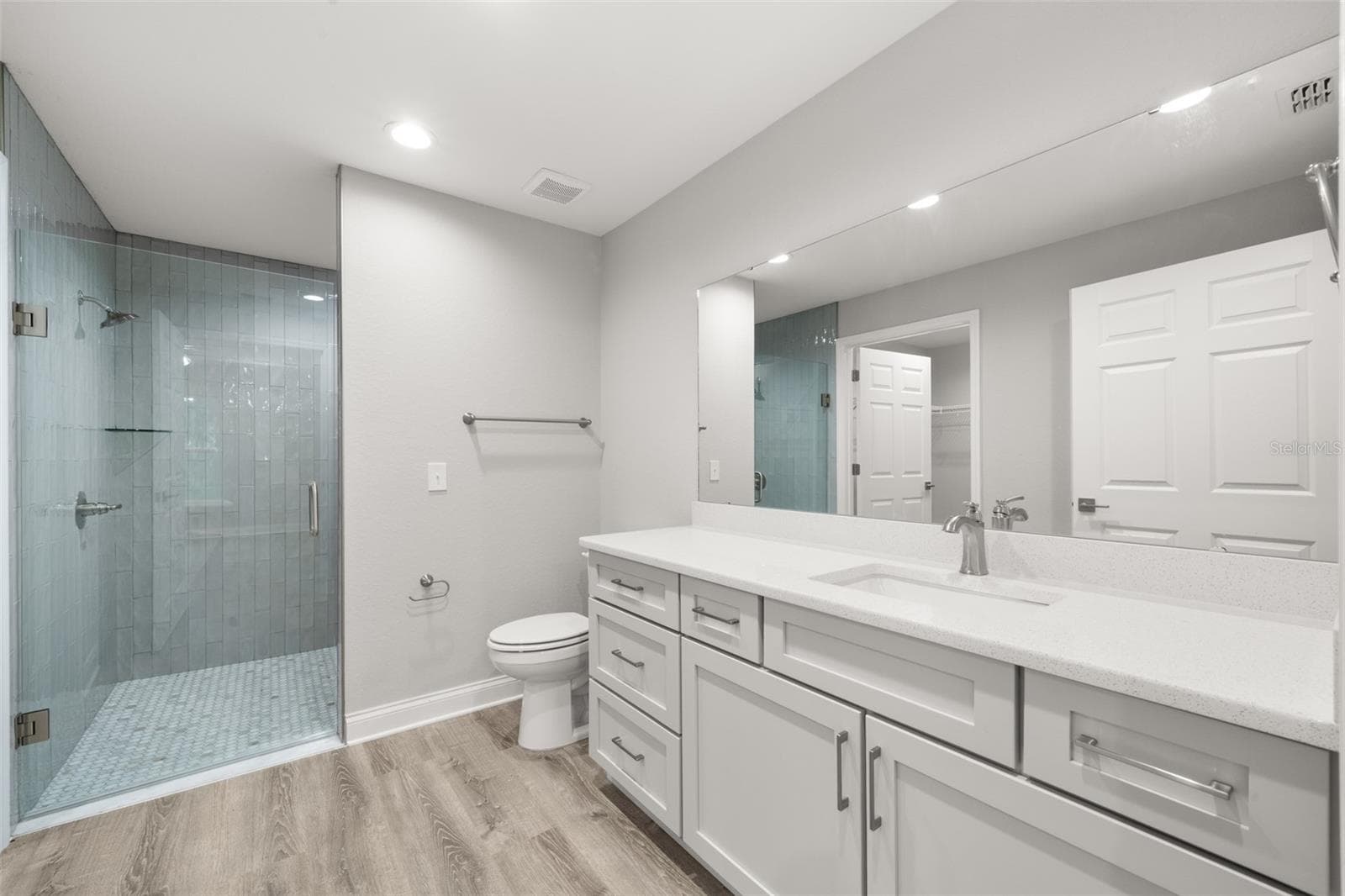 Single Family Residence at 6025 CYPRESS TER, SEBRING, photo 9 of 46
