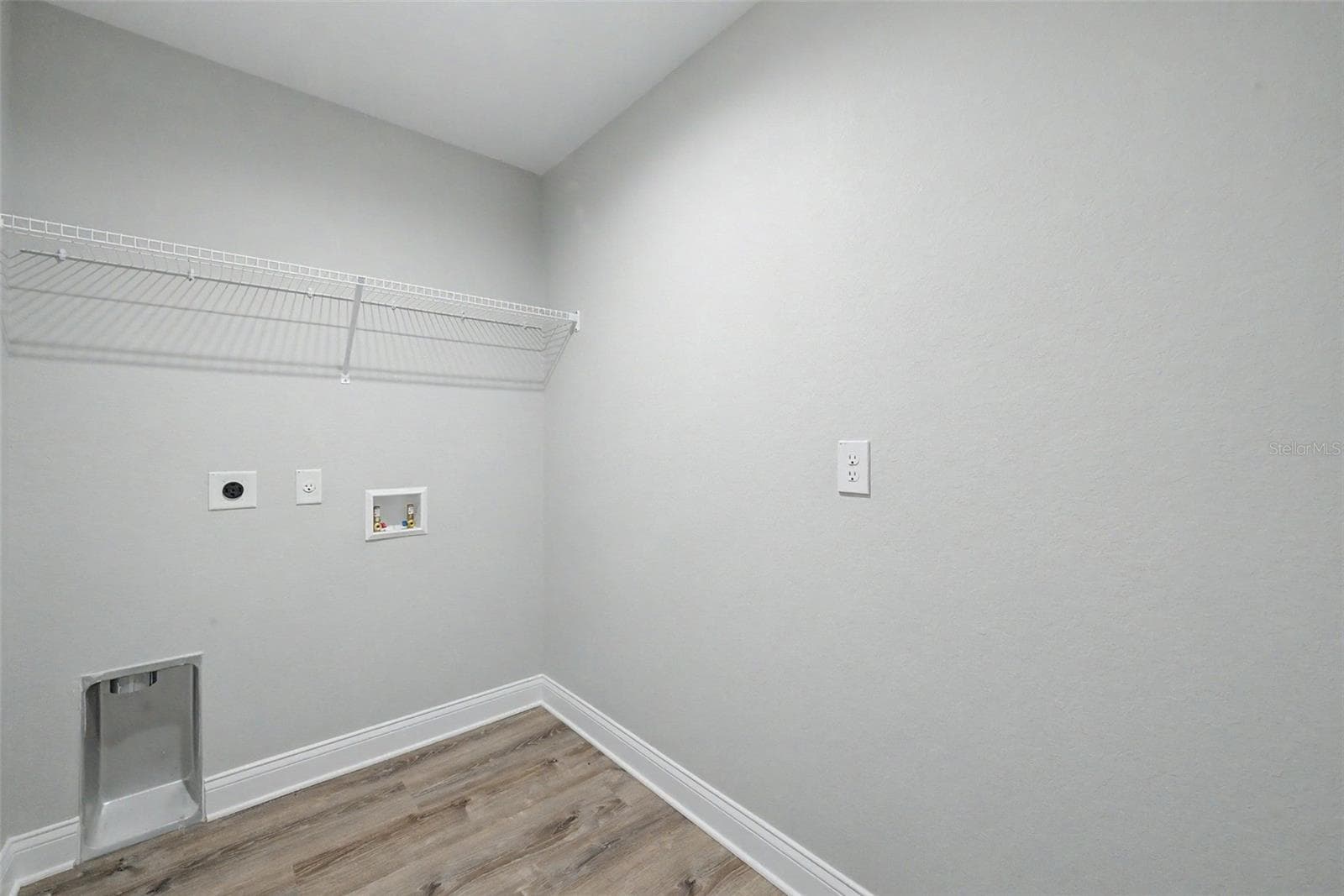 Single Family Residence at 6025 CYPRESS TER, SEBRING, photo 16 of 46