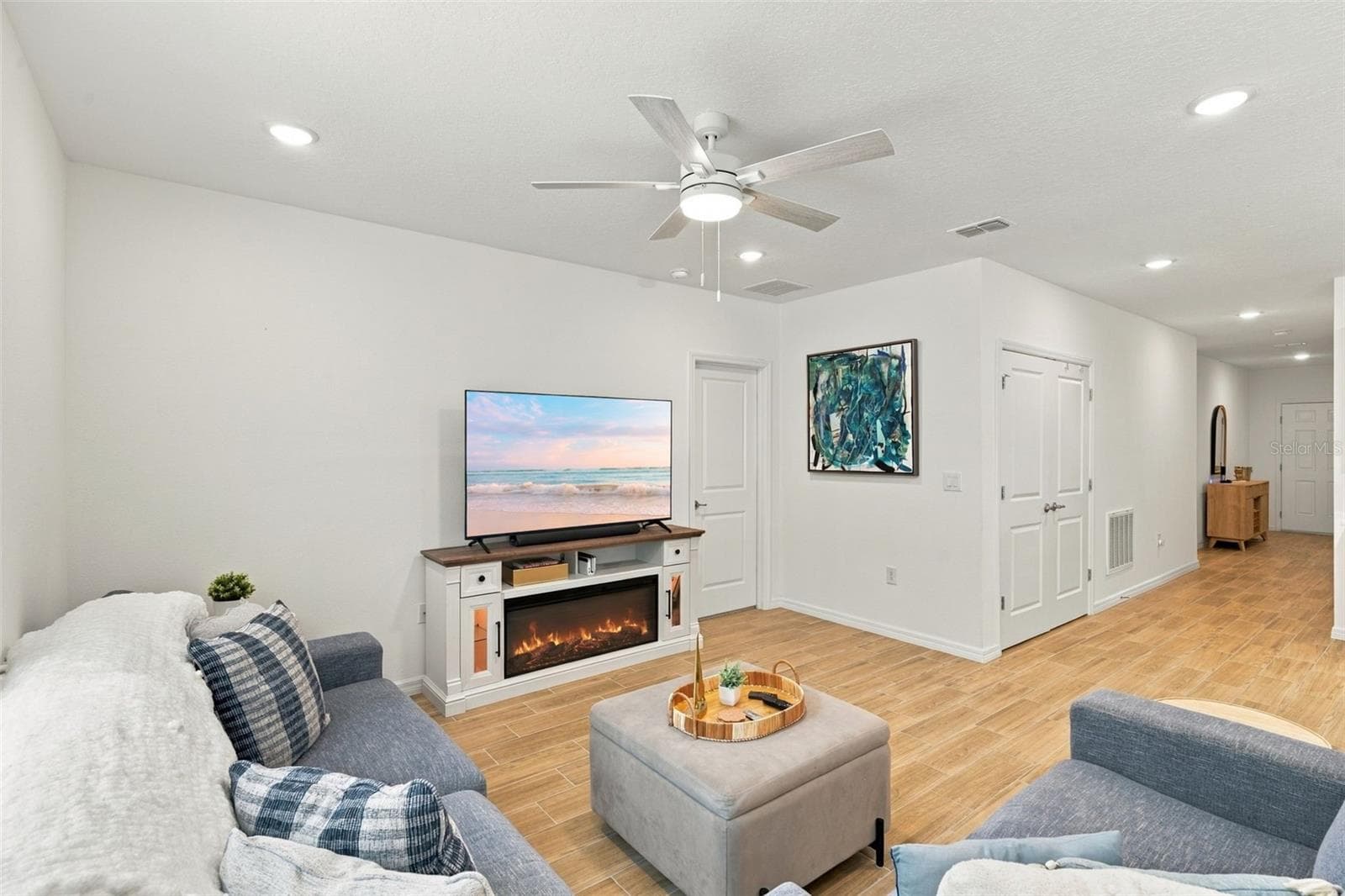 Single Family Residence at 1656 ANDOVER RIDGE DR, DELAND, photo 9 of 39