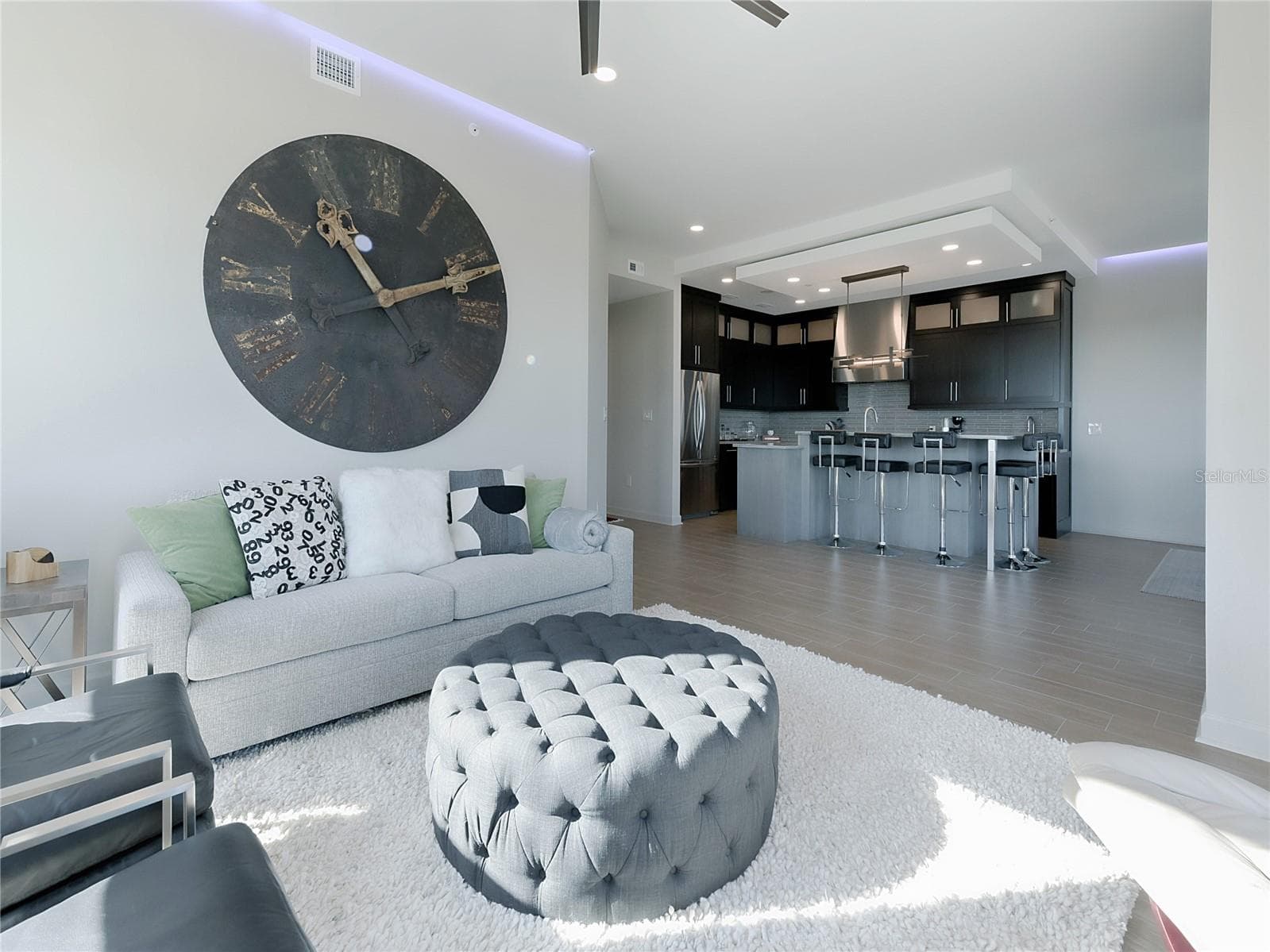 Condominium at 288 BEACH DR NE #6A, ST PETERSBURG, photo 11 of 59