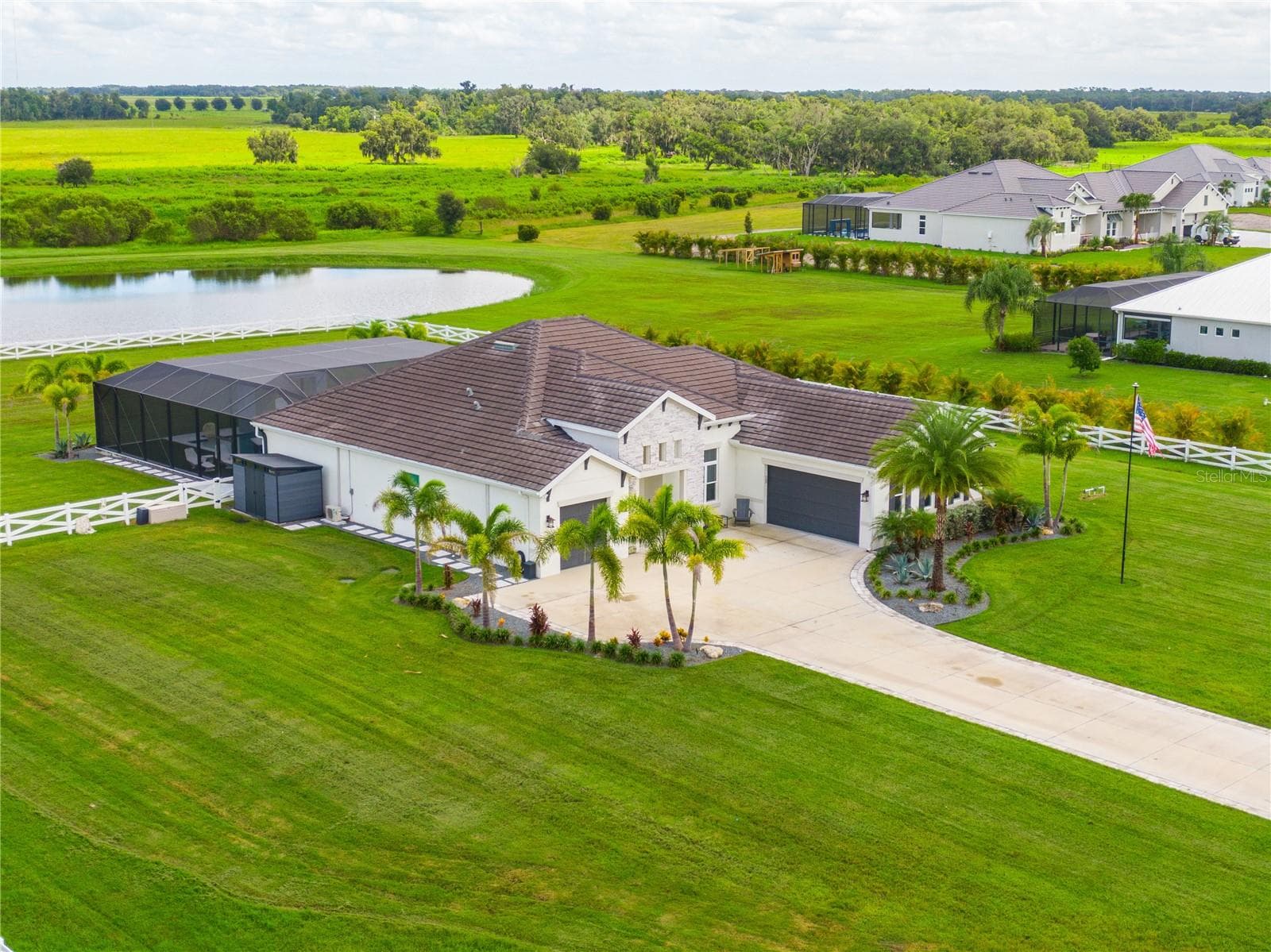 Single Family Residence at 3527 QUIVER CT, SARASOTA, photo 6 of 64