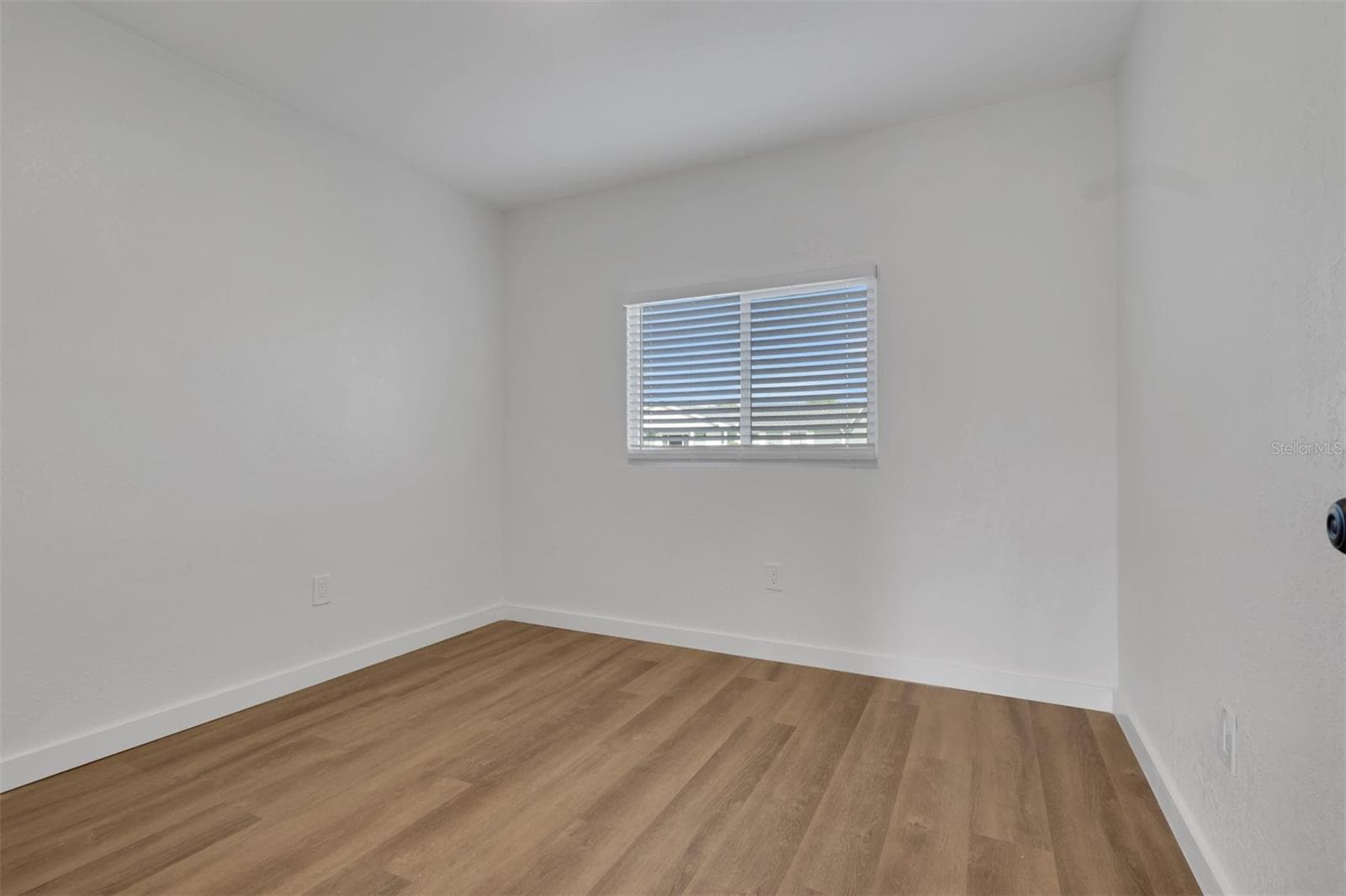 Single Family Residence at 6121 MYRTLEWOOD RD, NORTH PORT, photo 12 of 28
