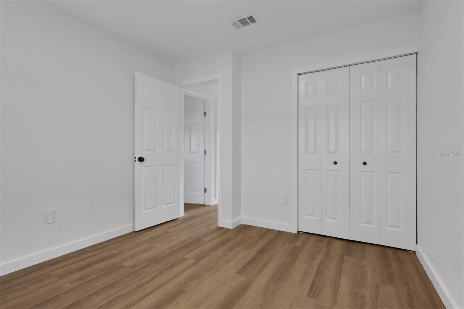 Single Family Residence at 6121 MYRTLEWOOD RD, NORTH PORT, photo 21 of 28
