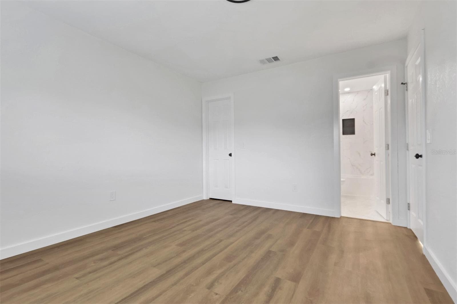 Single Family Residence at 6121 MYRTLEWOOD RD, NORTH PORT, photo 22 of 28