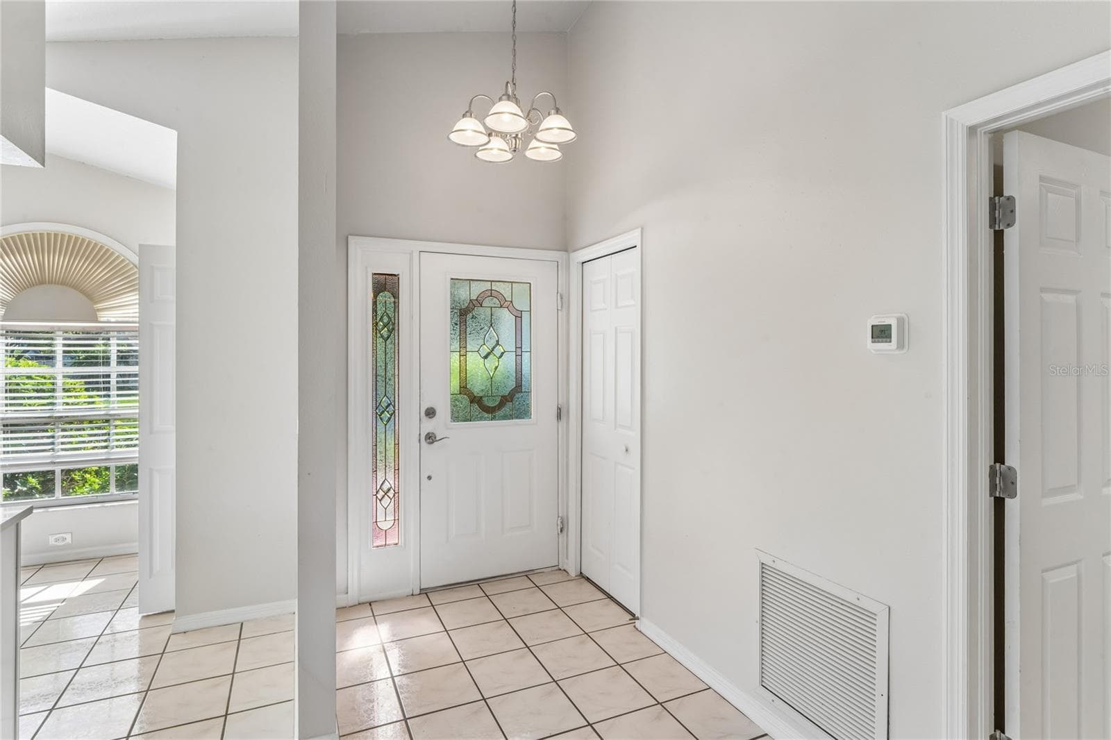Single Family Residence at 652 SAND RIDGE DR, VALRICO, photo 3 of 25
