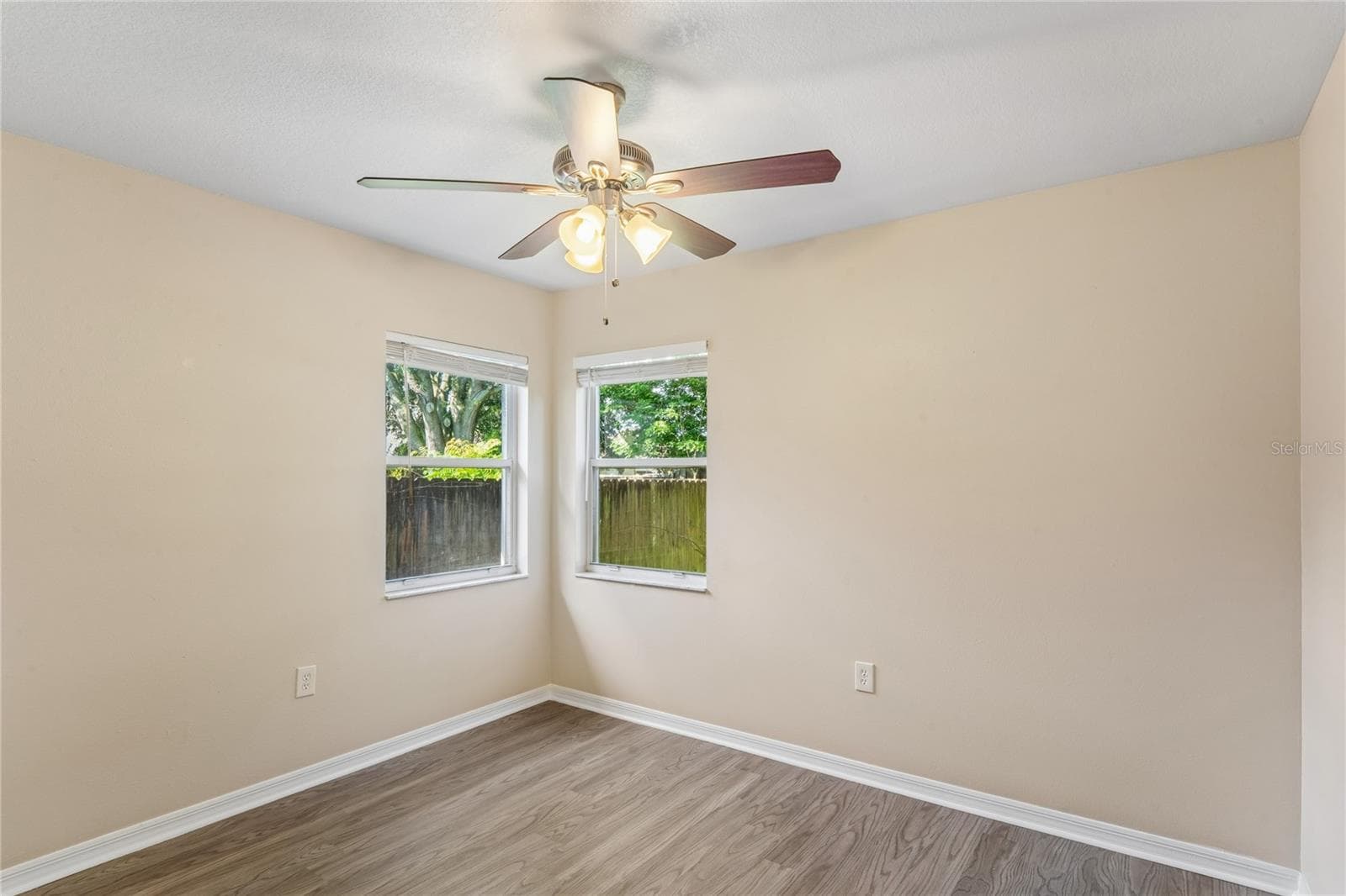 Single Family Residence at 652 SAND RIDGE DR, VALRICO, photo 19 of 25