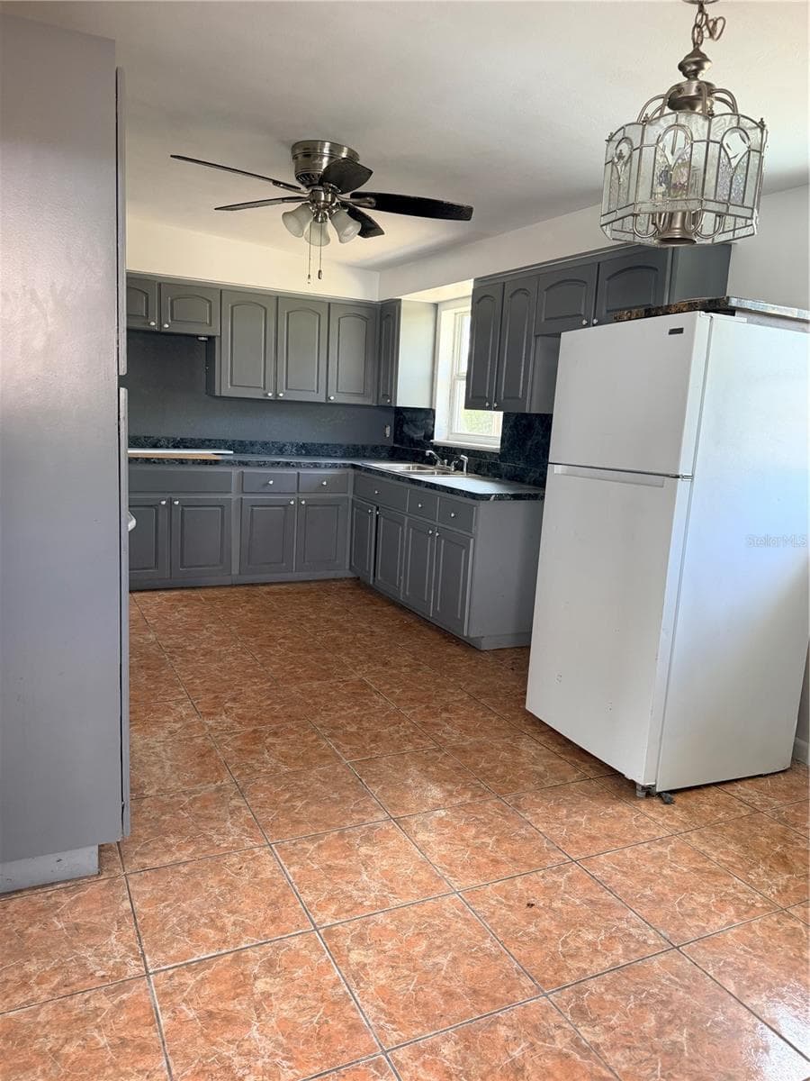 Single Family Residence at 3400 SUNSET DR W, WINTER HAVEN, photo 2 of 18