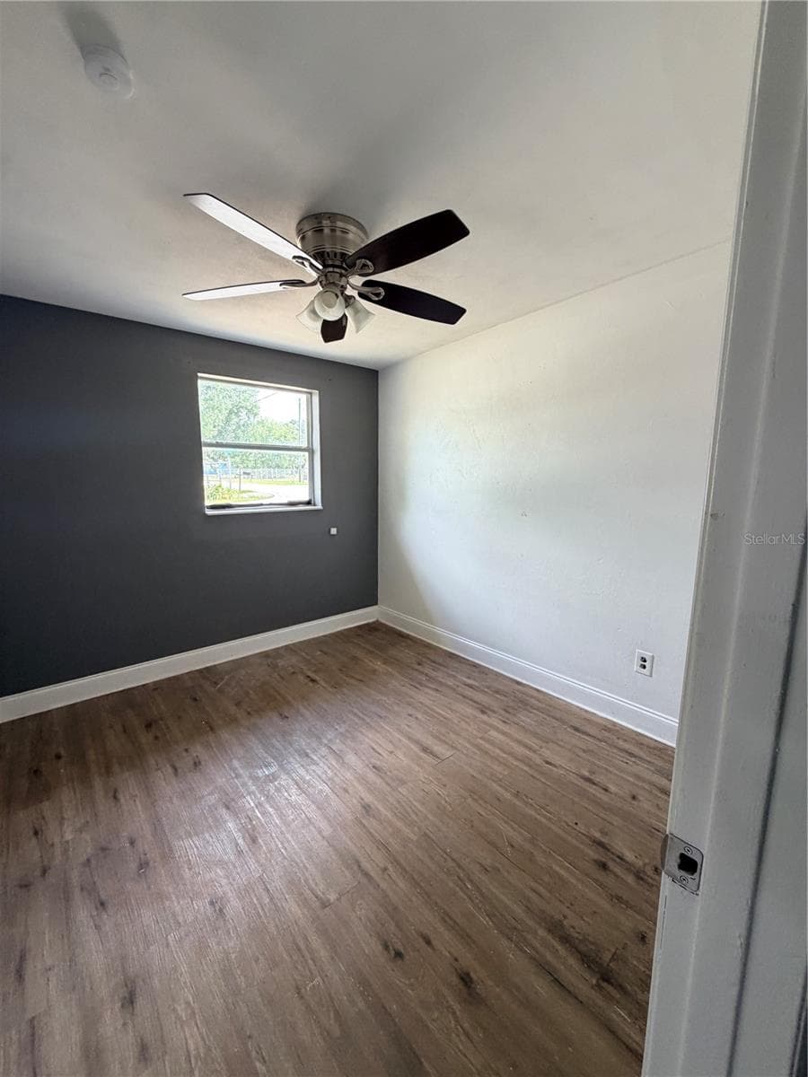 Single Family Residence at 3400 SUNSET DR W, WINTER HAVEN, photo 6 of 18