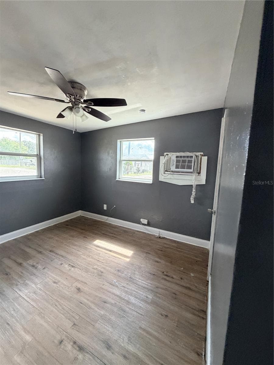 Single Family Residence at 3400 SUNSET DR W, WINTER HAVEN, photo 8 of 18