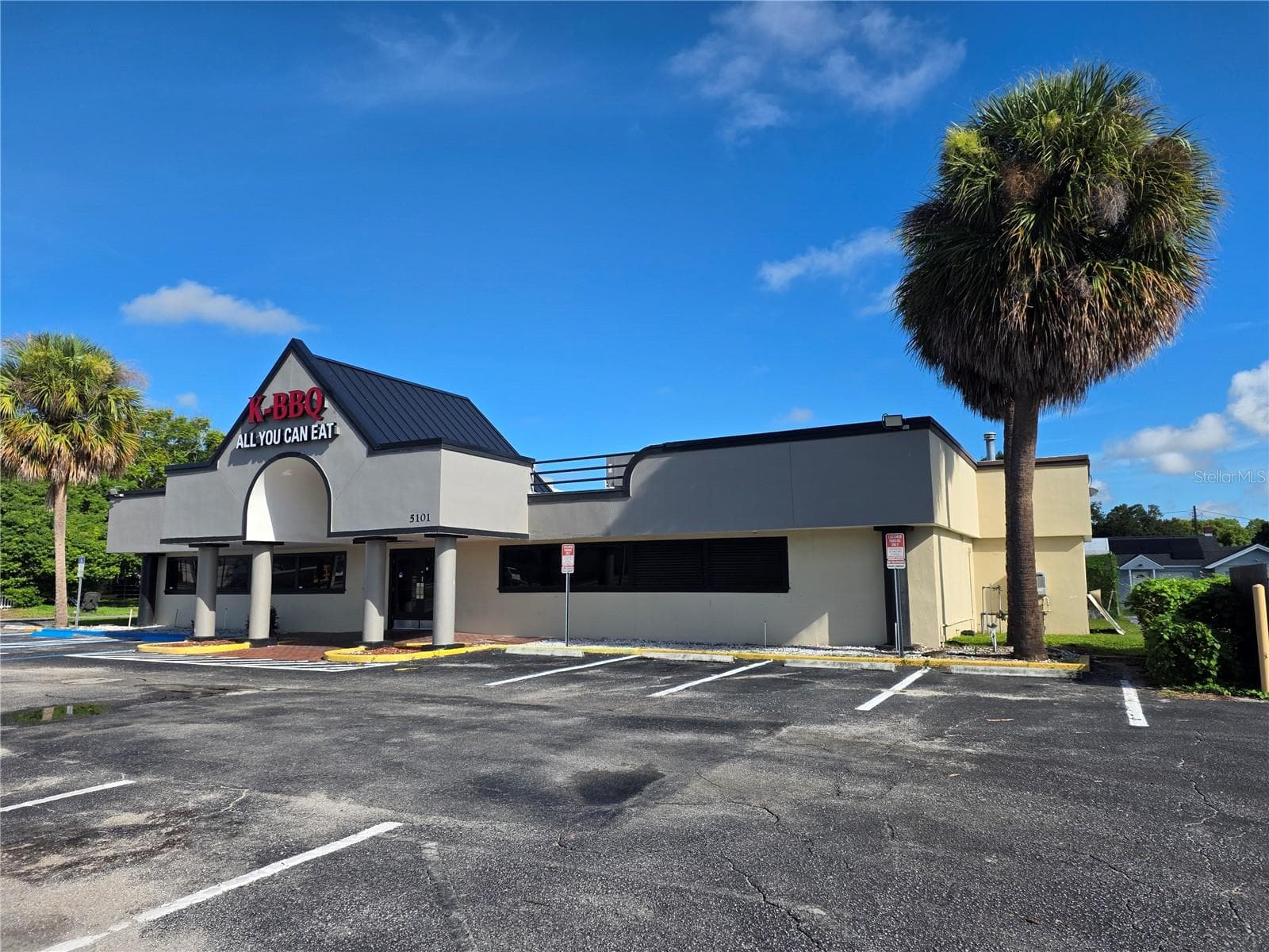 5101 E COLONIAL DR