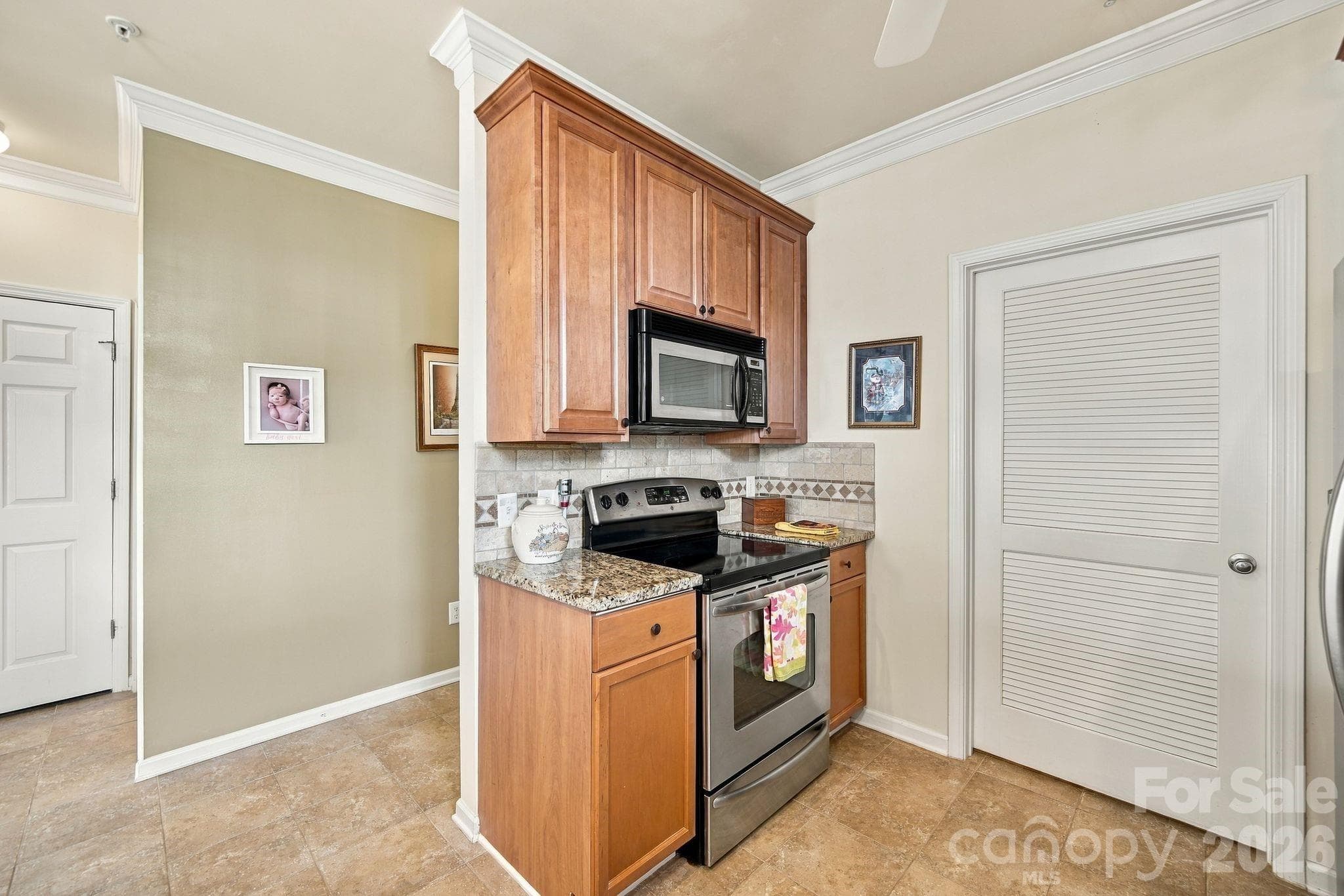 Condominium at 18742 Nautical Drive, Cornelius, photo 9 of 35