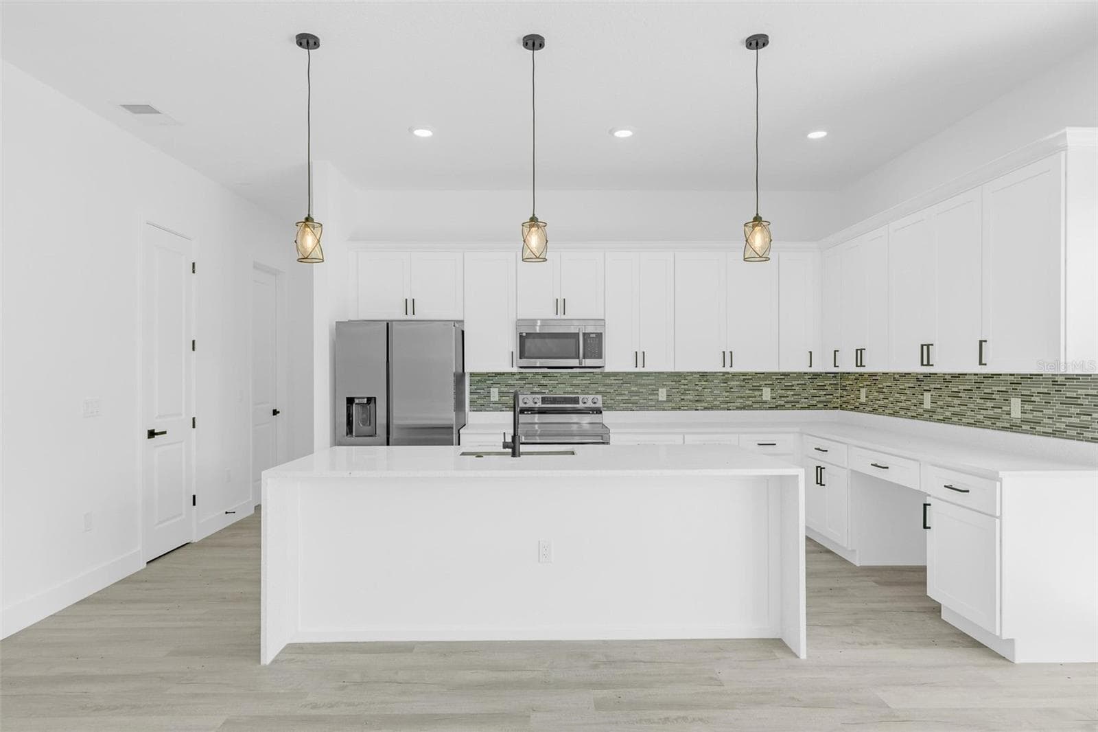 kitchen - 15085 SW 50TH AVENUE RD, OCALA