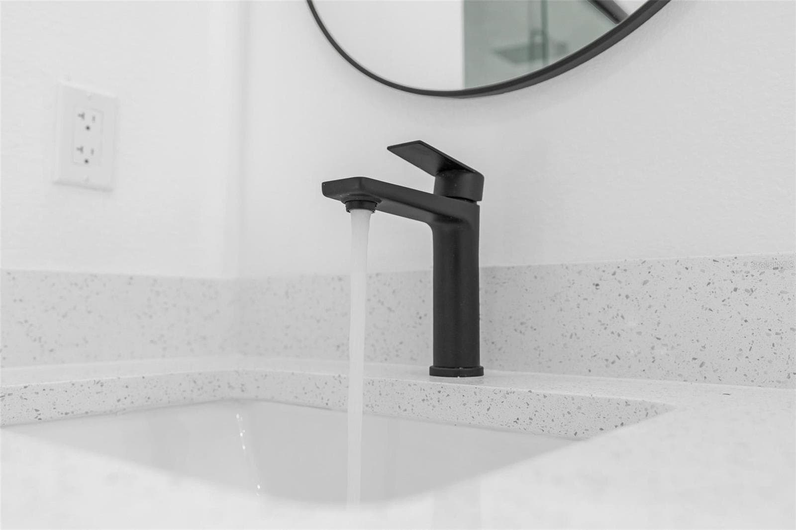 master bathroom - 15085 SW 50TH AVENUE RD, OCALA