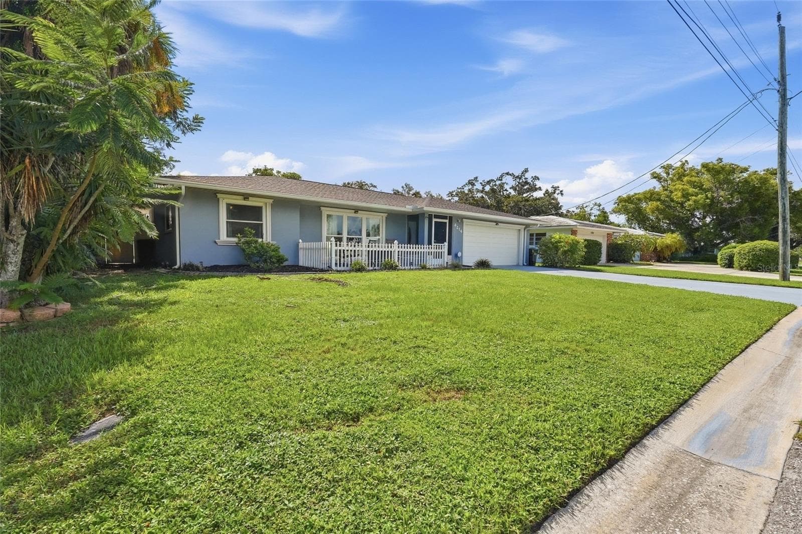 Single Family Residence at 4214 TEE RD, SARASOTA, photo 11 of 93