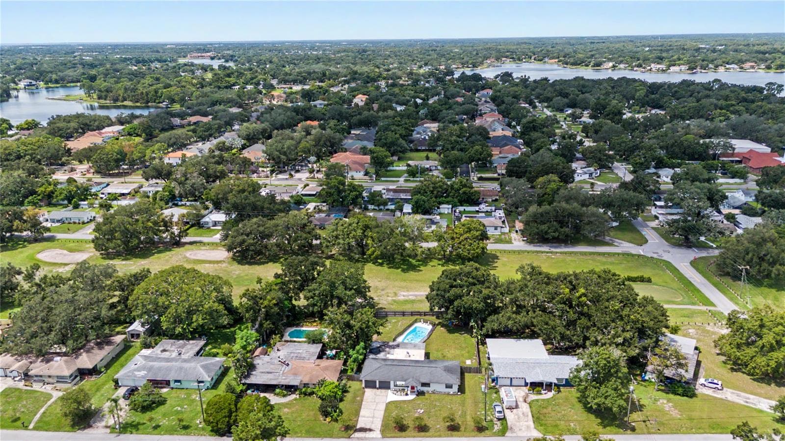 Single Family Residence at 10246 N VALLE DR, TAMPA, photo 5 of 43