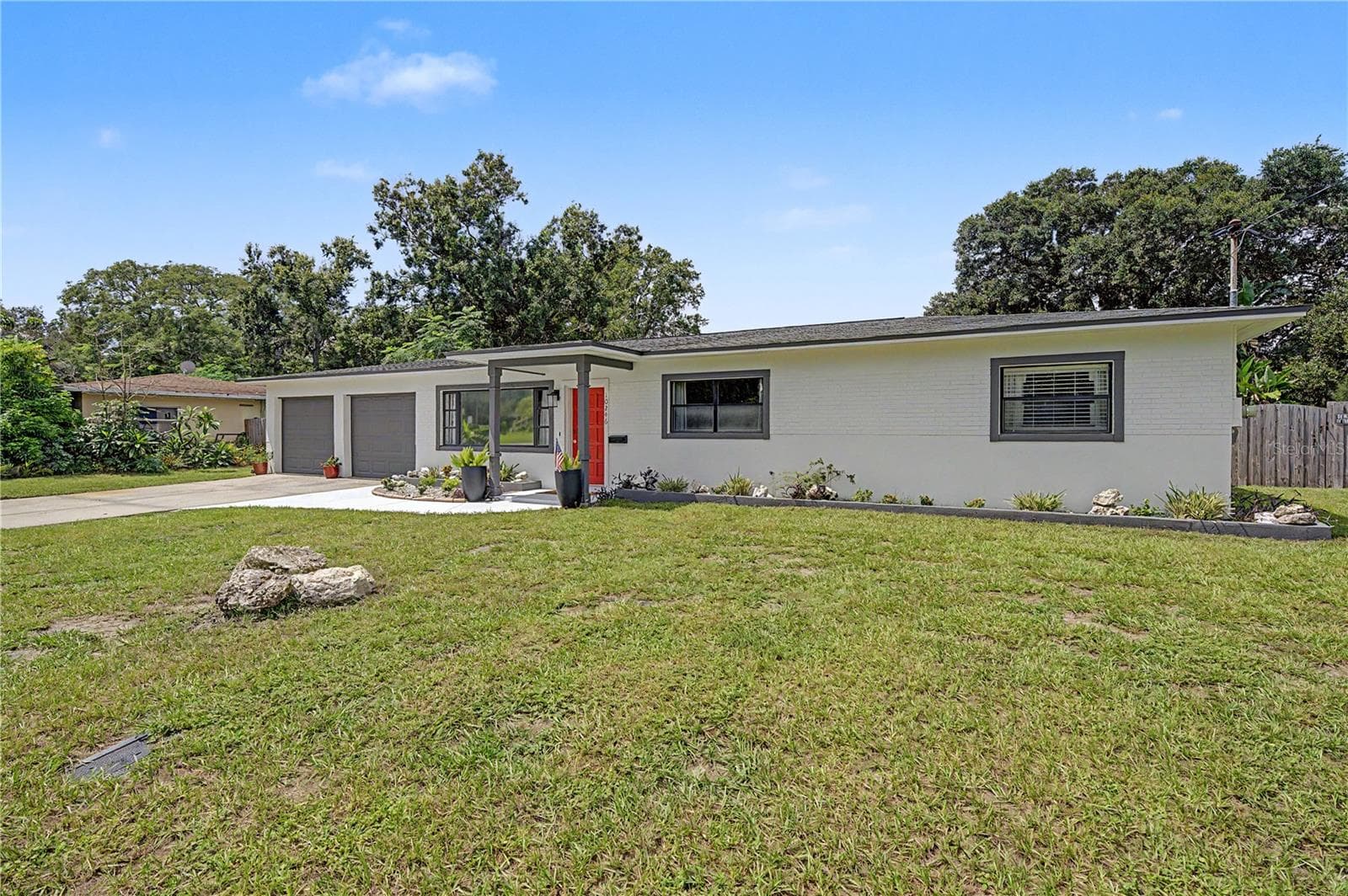 Single Family Residence at 10246 N VALLE DR, TAMPA, photo 7 of 43