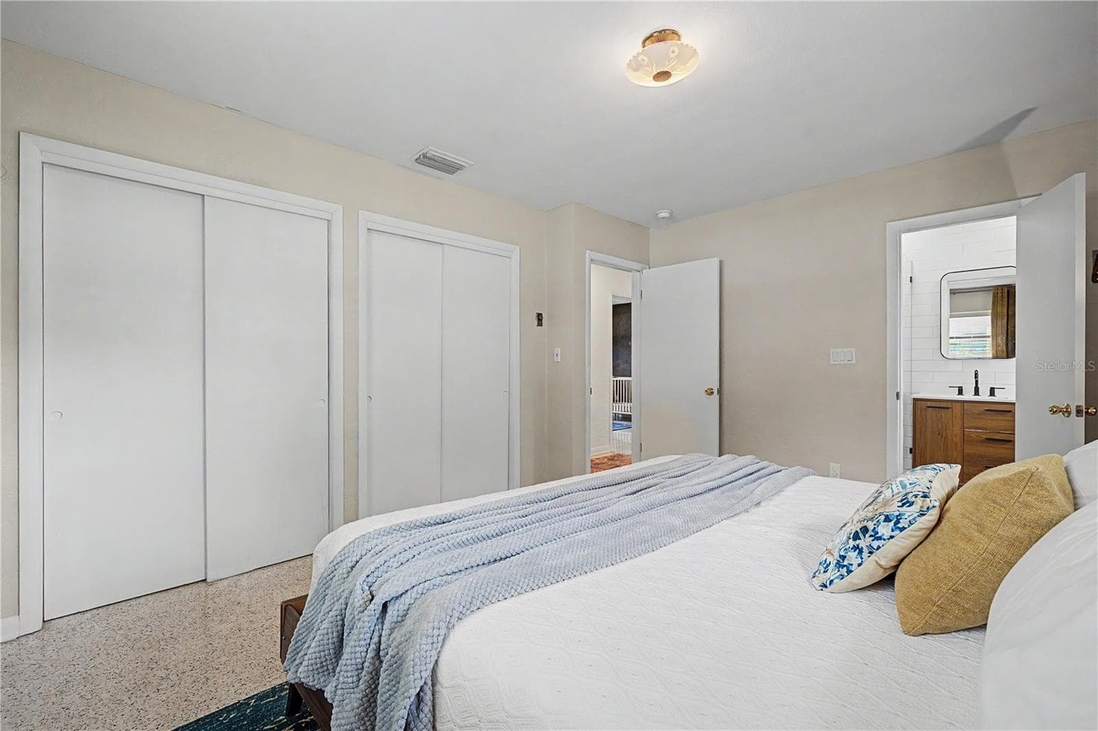 Single Family Residence at 10246 N VALLE DR, TAMPA, photo 23 of 43