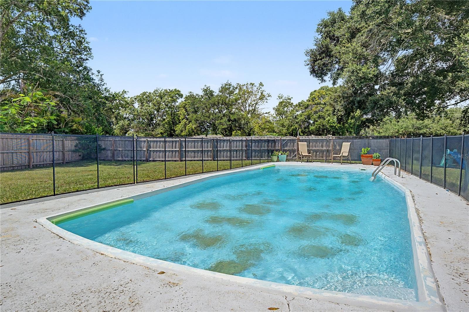 Single Family Residence at 10246 N VALLE DR, TAMPA, photo 39 of 43