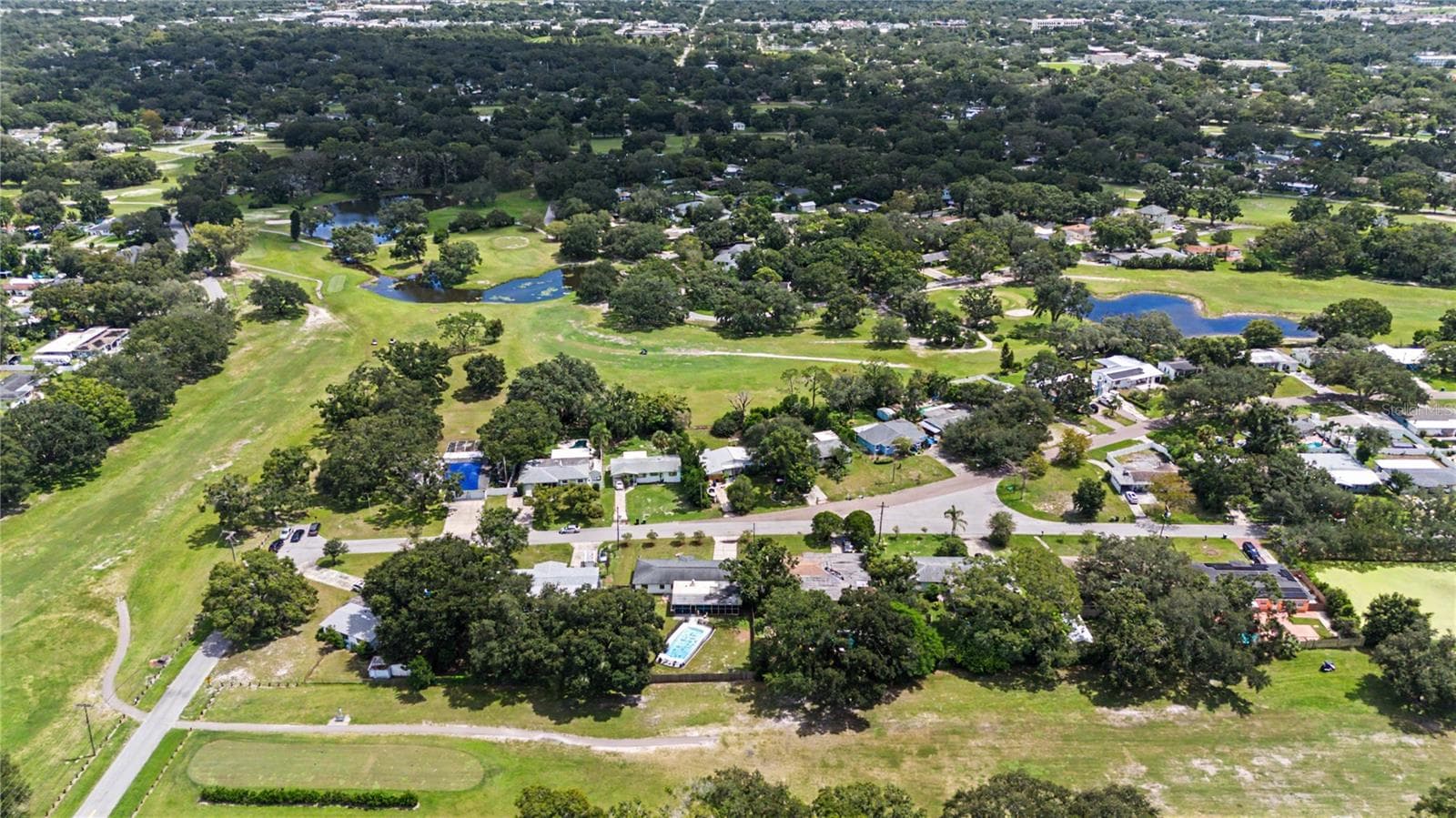 Single Family Residence at 10246 N VALLE DR, TAMPA, photo 42 of 43