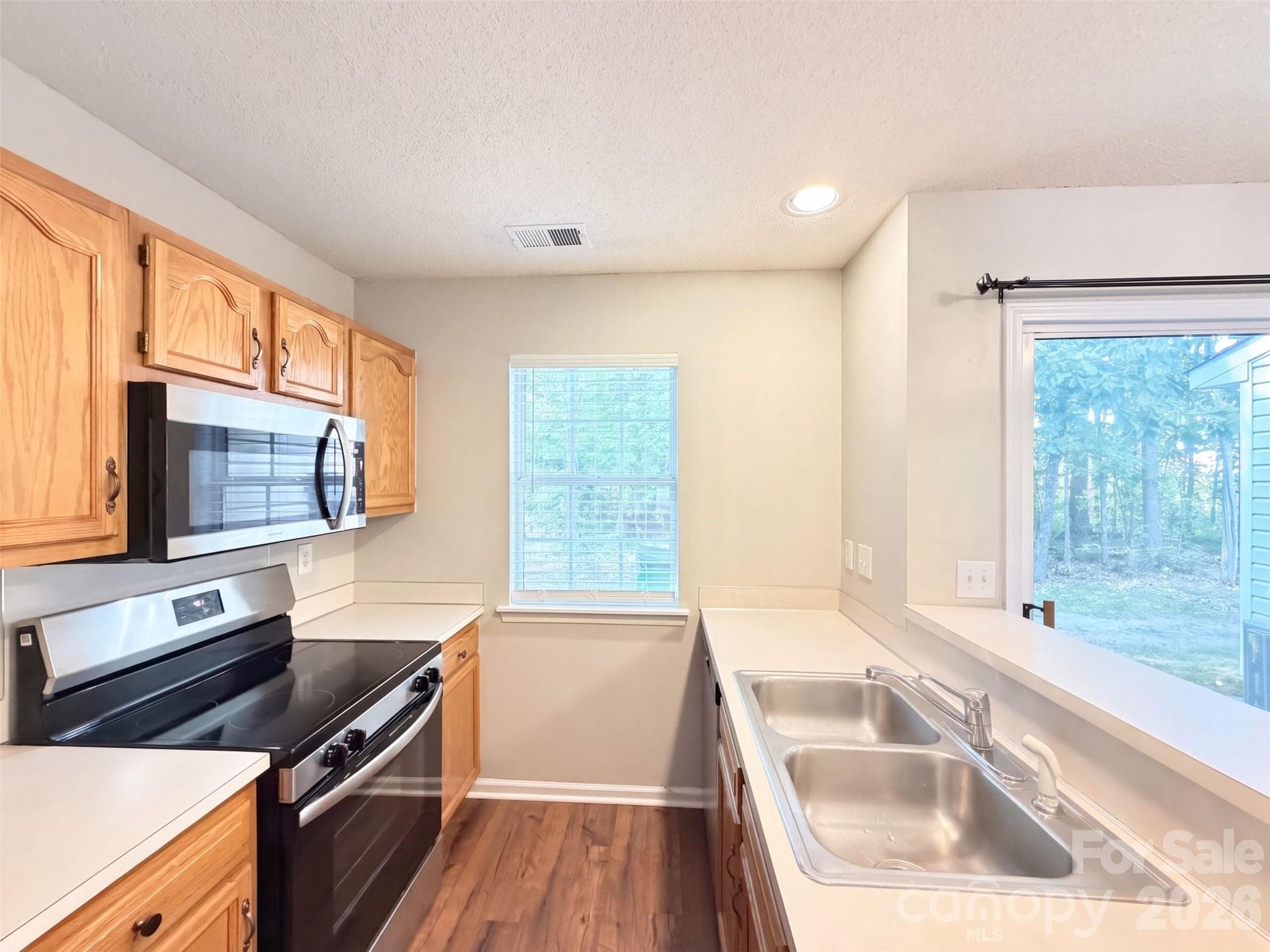 Townhouse at 12605 Tucker Crossing Lane, Charlotte, photo 8 of 14