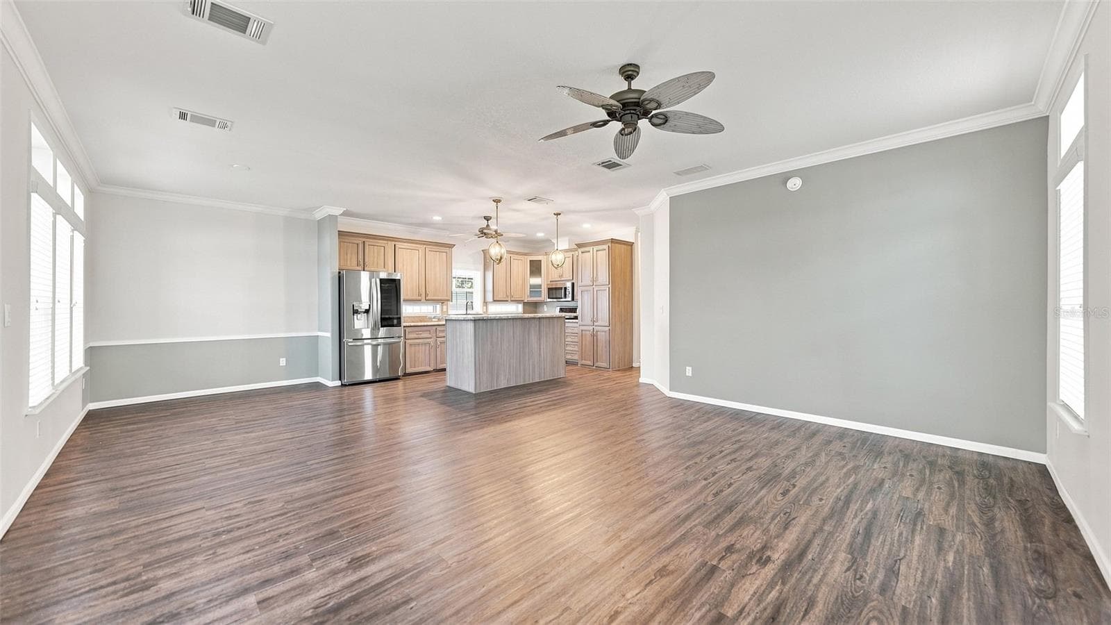 Open floor plan - 10315 CORTEZ RD W #2F, BRADENTON