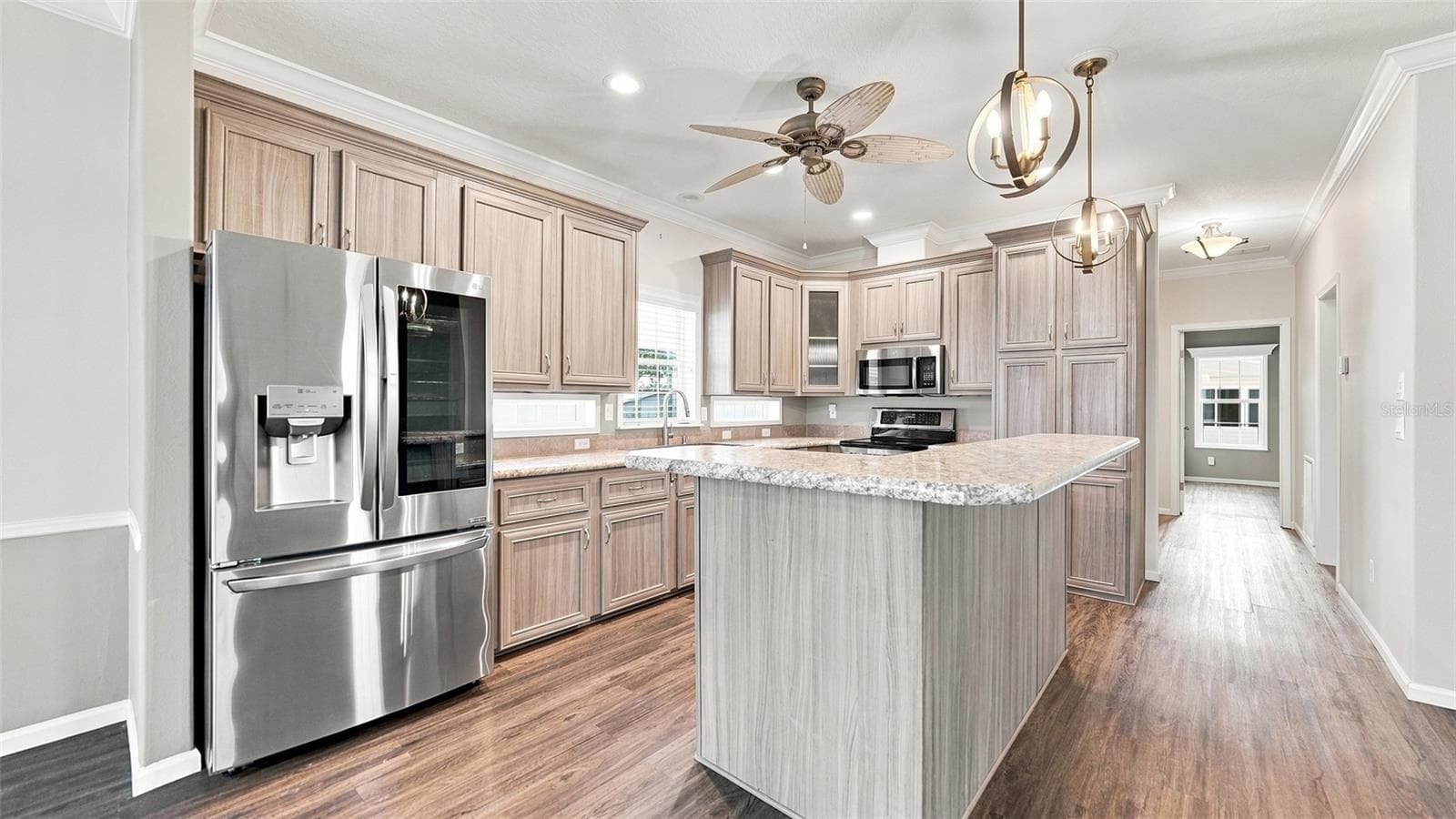 Kitchen / LG French door Cold Saver refrigerator - 10315 CORTEZ RD W #2F, BRADENTON