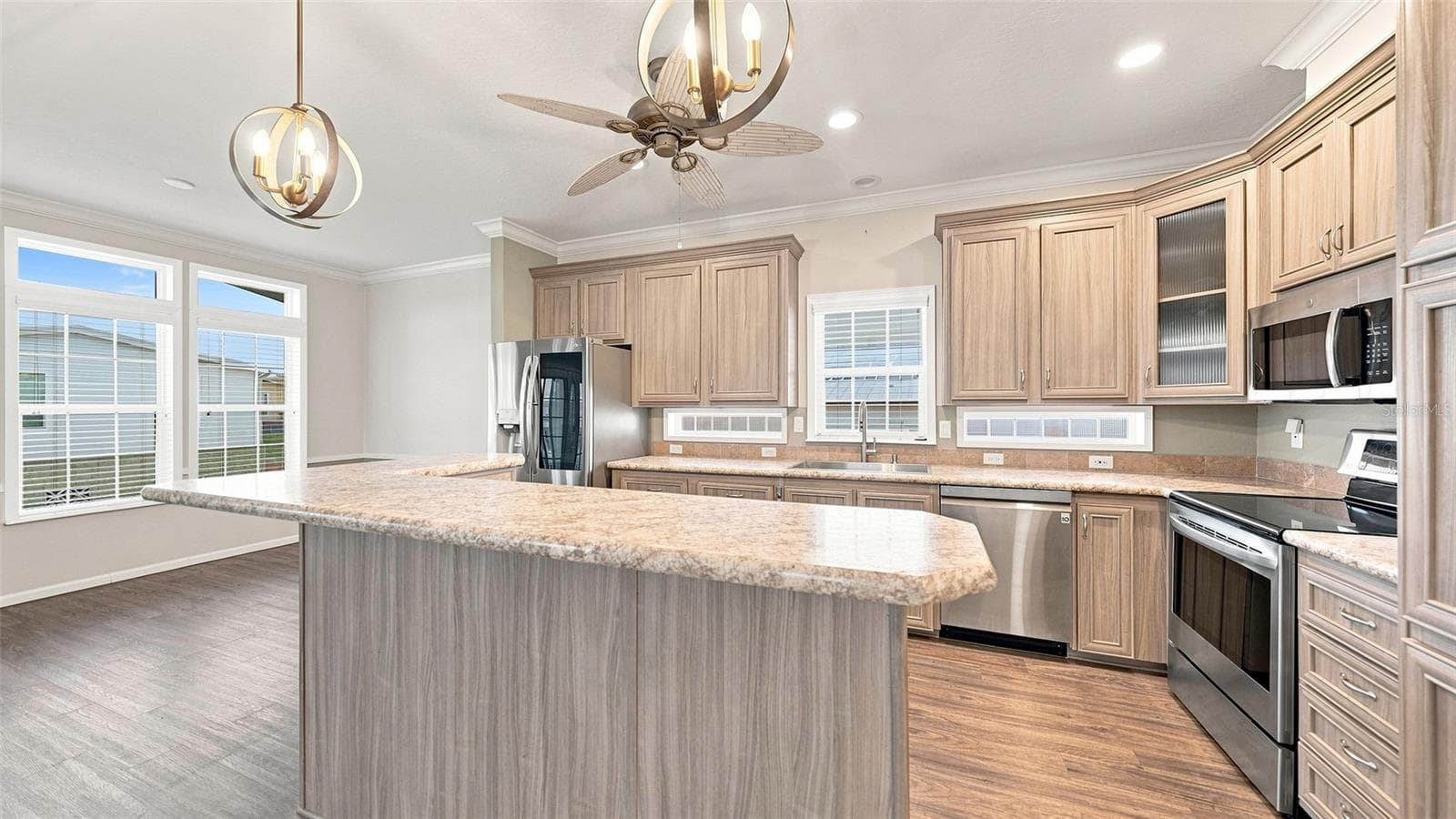 Manufactured Home at 10315 CORTEZ RD W #2F, BRADENTON, photo 27 of 71