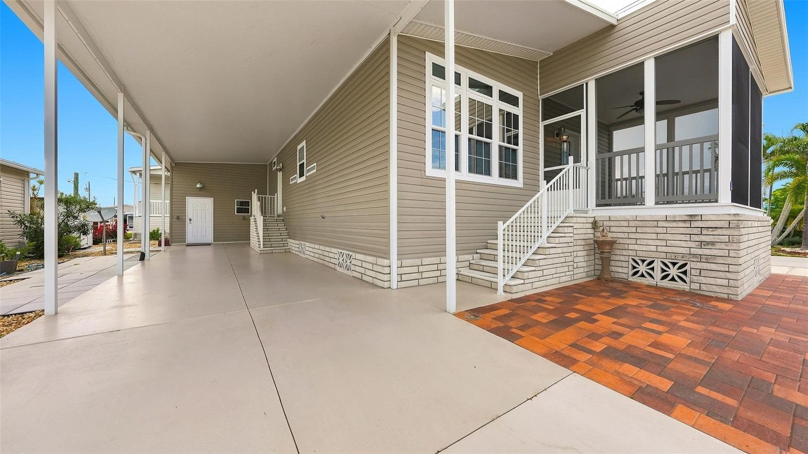 Huge high carport - 10315 CORTEZ RD W #2F, BRADENTON