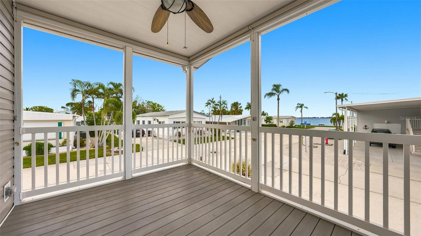 Manufactured Home at 10315 CORTEZ RD W #2F, BRADENTON, photo 40 of 71