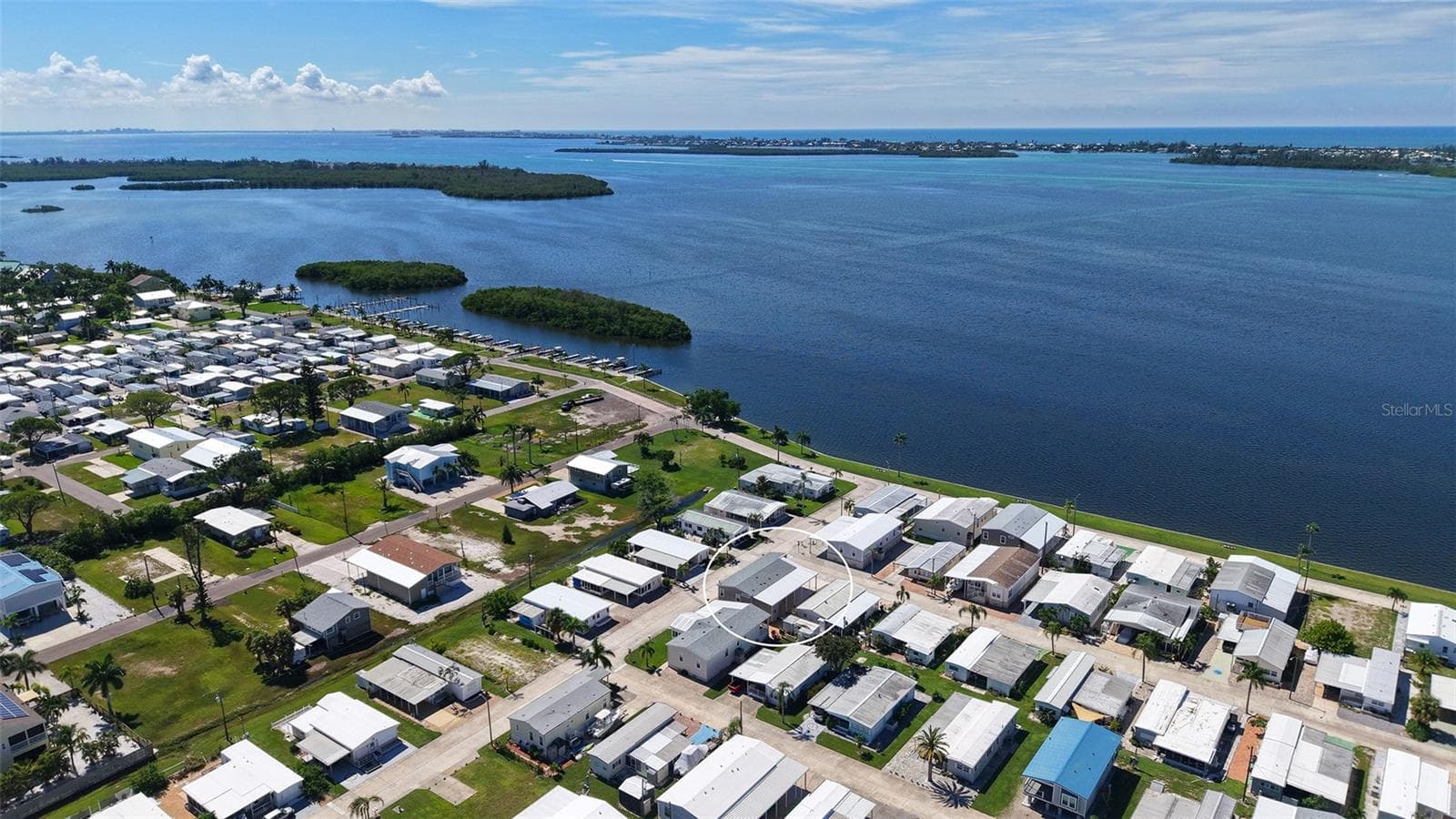 Manufactured Home at 10315 CORTEZ RD W #2F, BRADENTON, photo 48 of 71