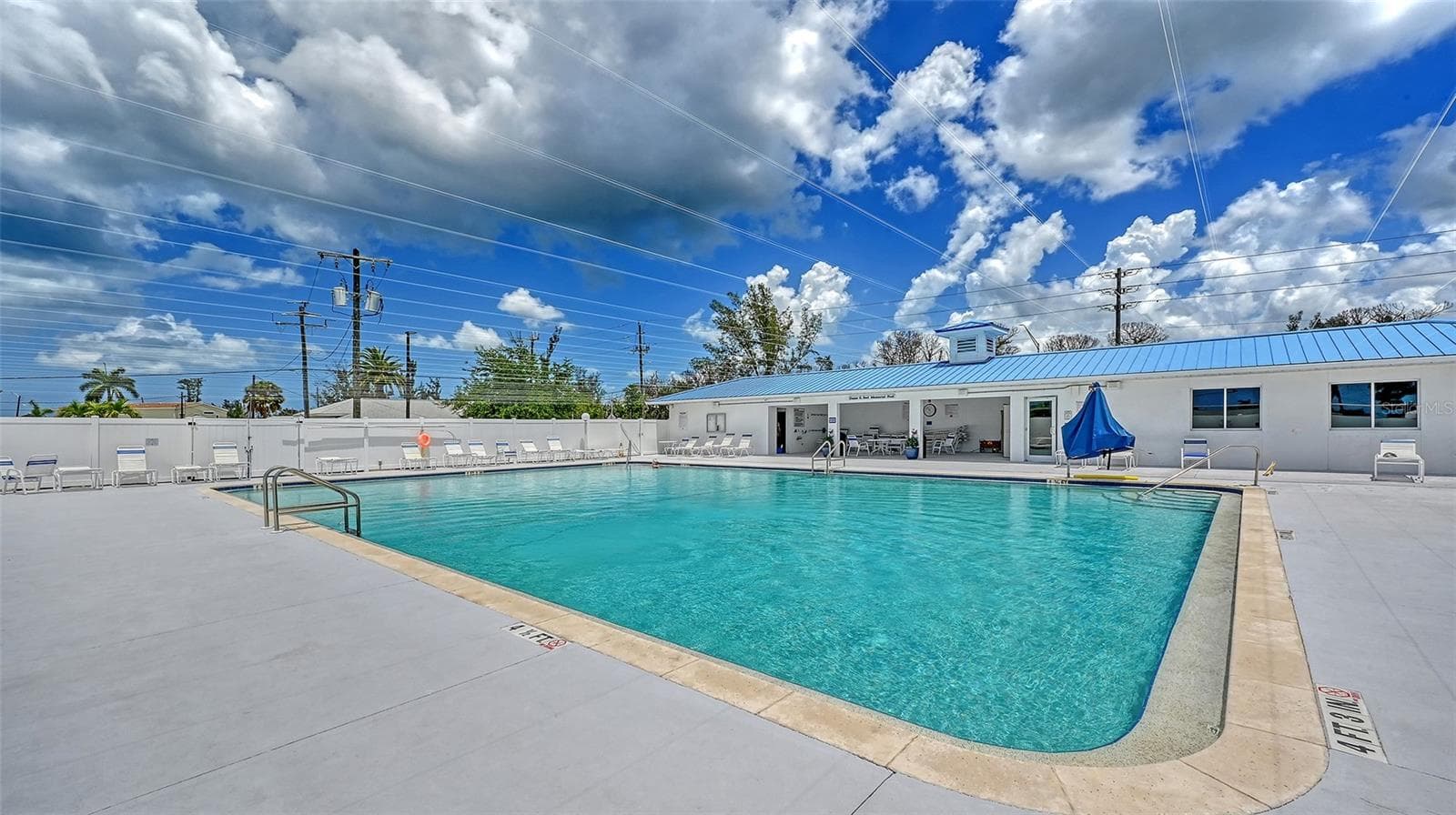 Manufactured Home at 10315 CORTEZ RD W #2F, BRADENTON, photo 54 of 71