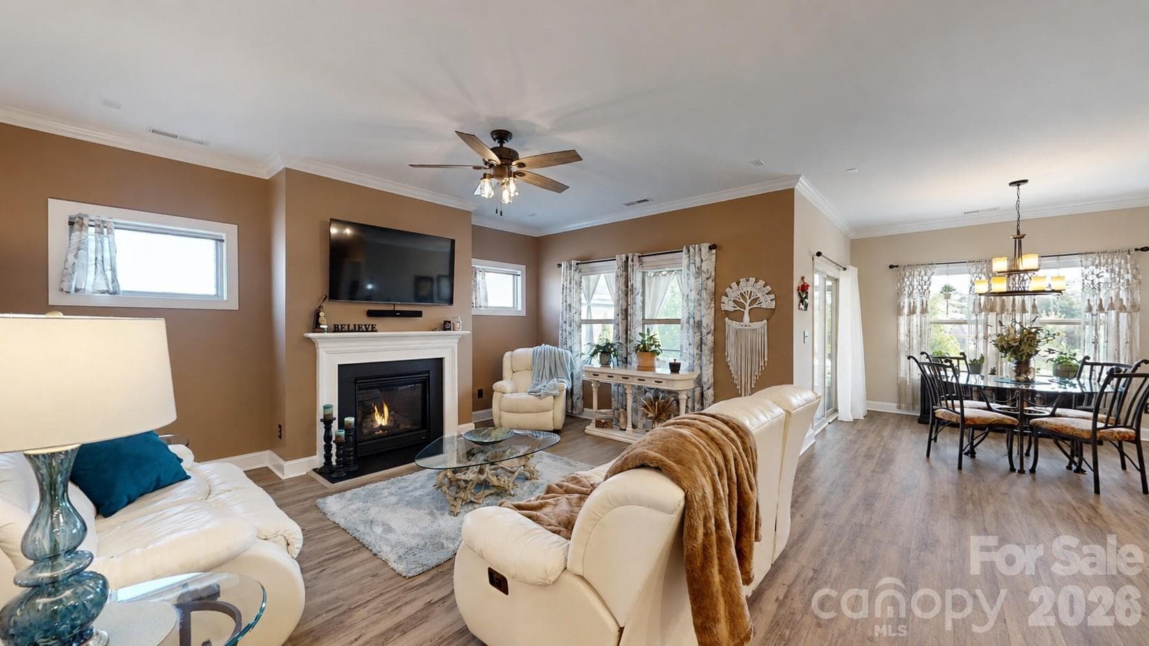 Single Family Residence at 1818 Lotus Lane, Denver, photo 7 of 38