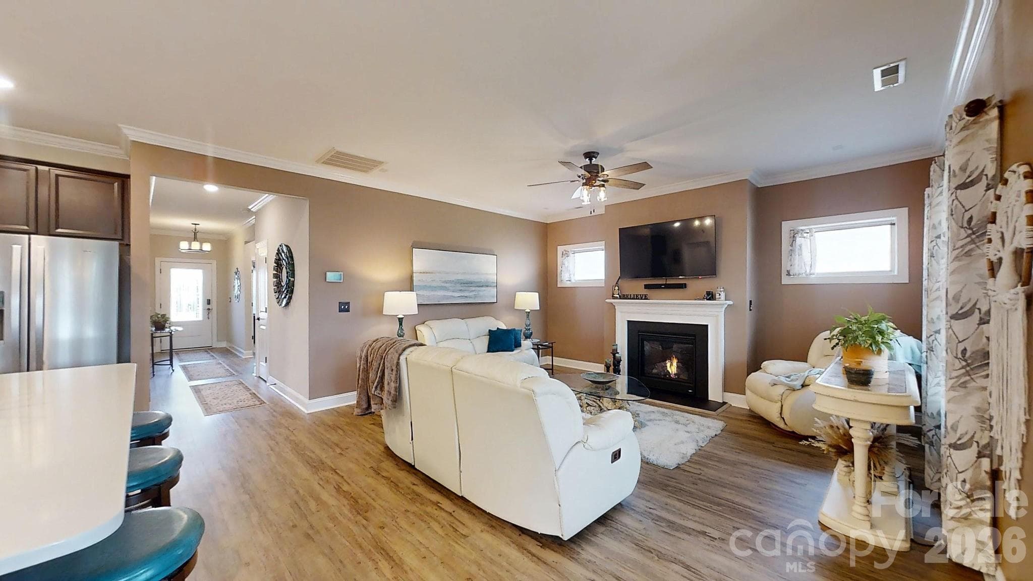 Single Family Residence at 1818 Lotus Lane, Denver, photo 10 of 38