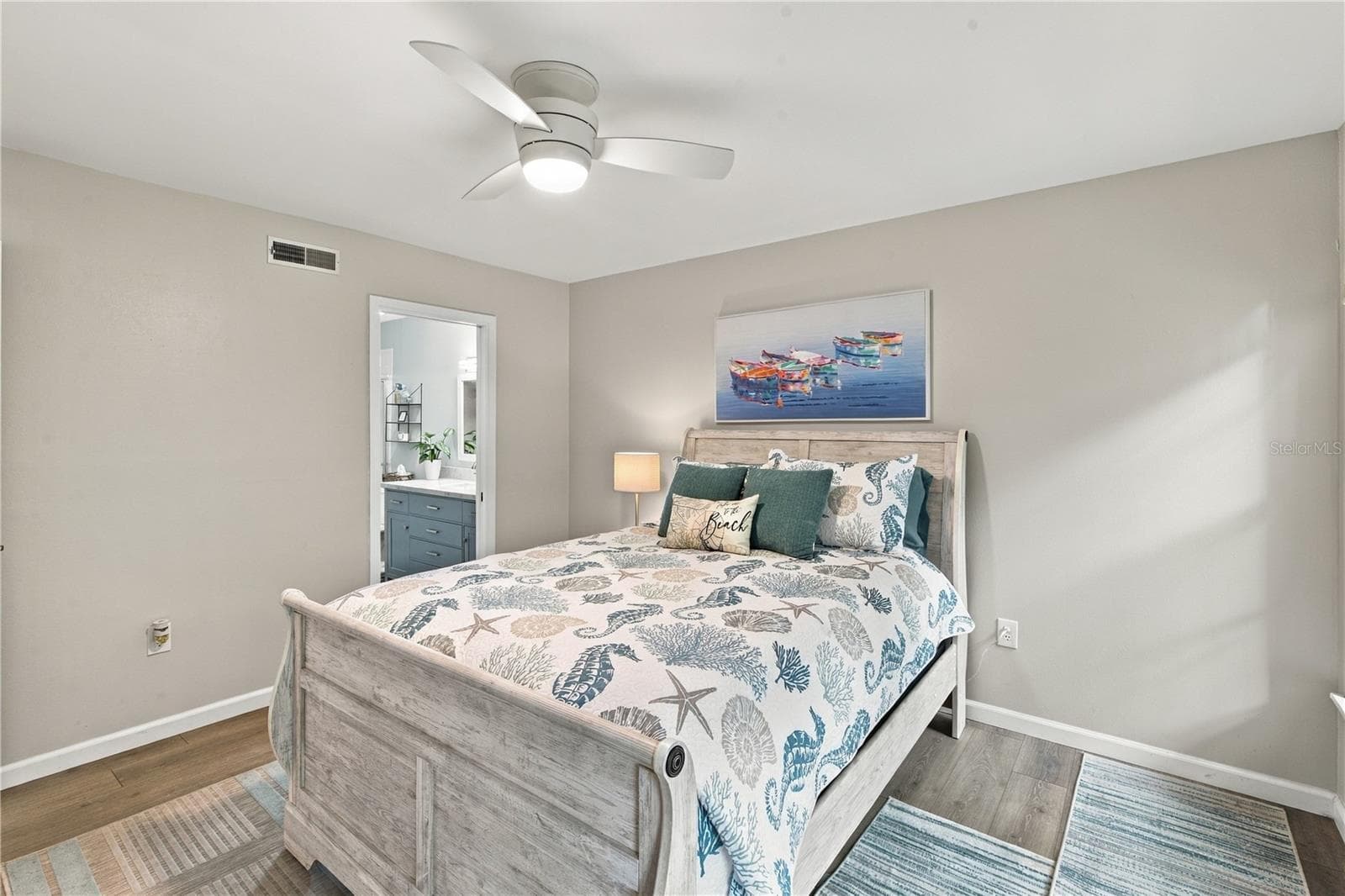 Primary bedroom with ensuite - 1006 LENNOX RD W #1006, PALM HARBOR