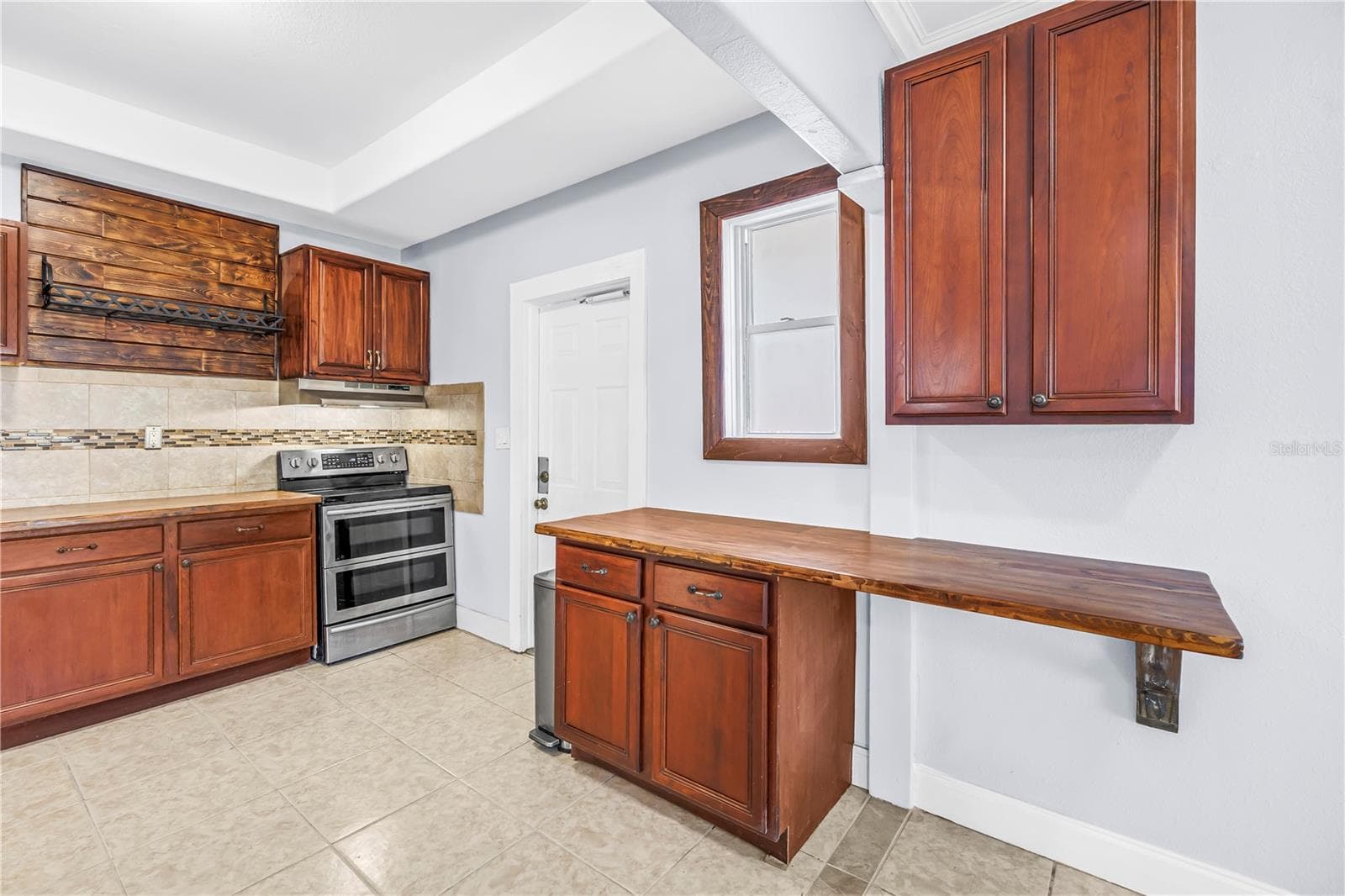 Single Family Residence at 2906 W MAIN ST, TAMPA, photo 13 of 40