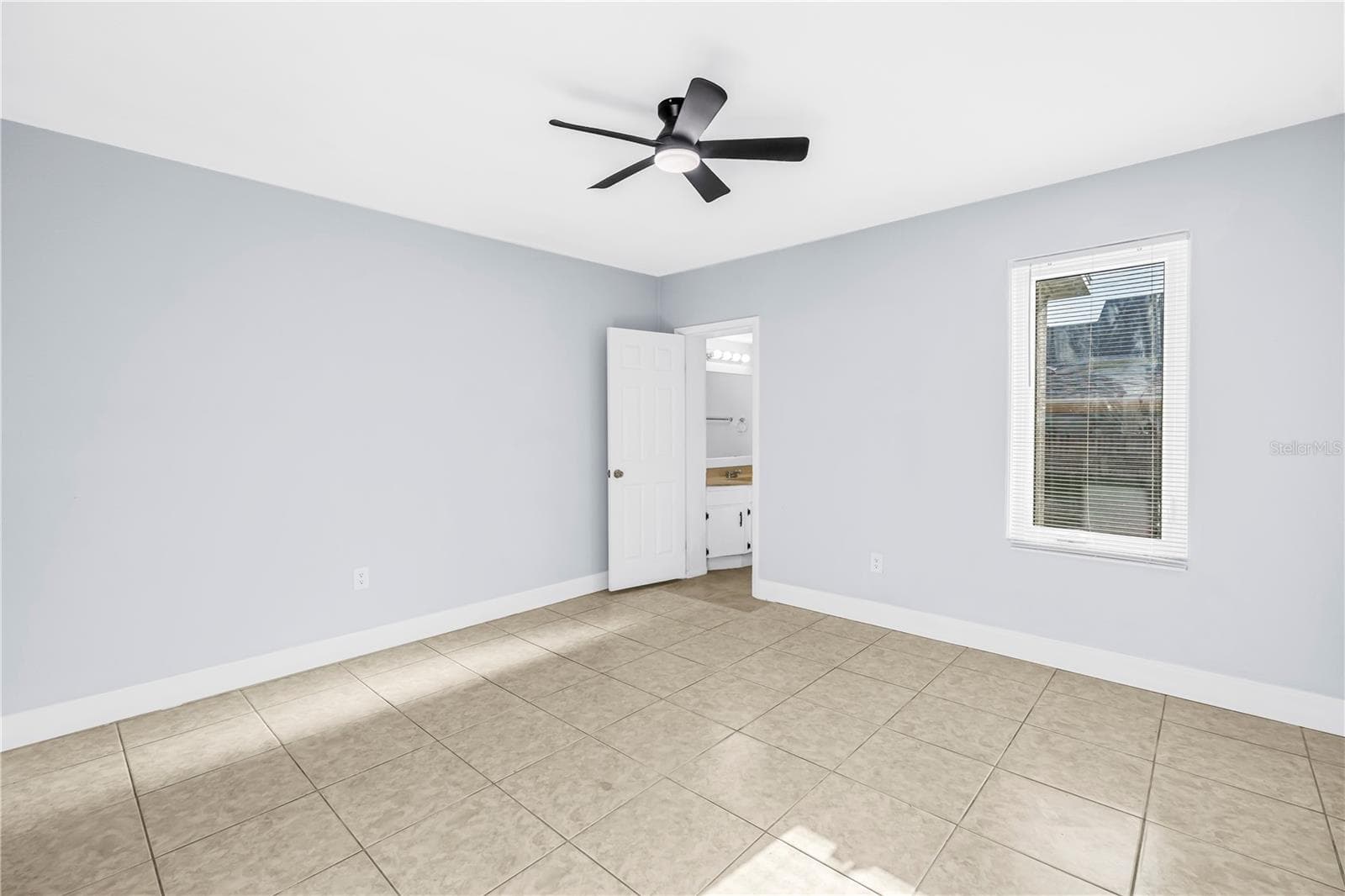 Single Family Residence at 2906 W MAIN ST, TAMPA, photo 19 of 40