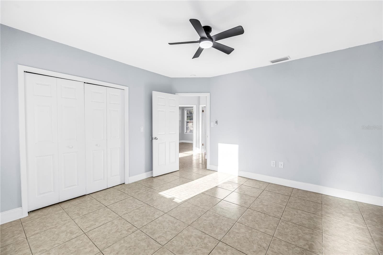 Single Family Residence at 2906 W MAIN ST, TAMPA, photo 20 of 40