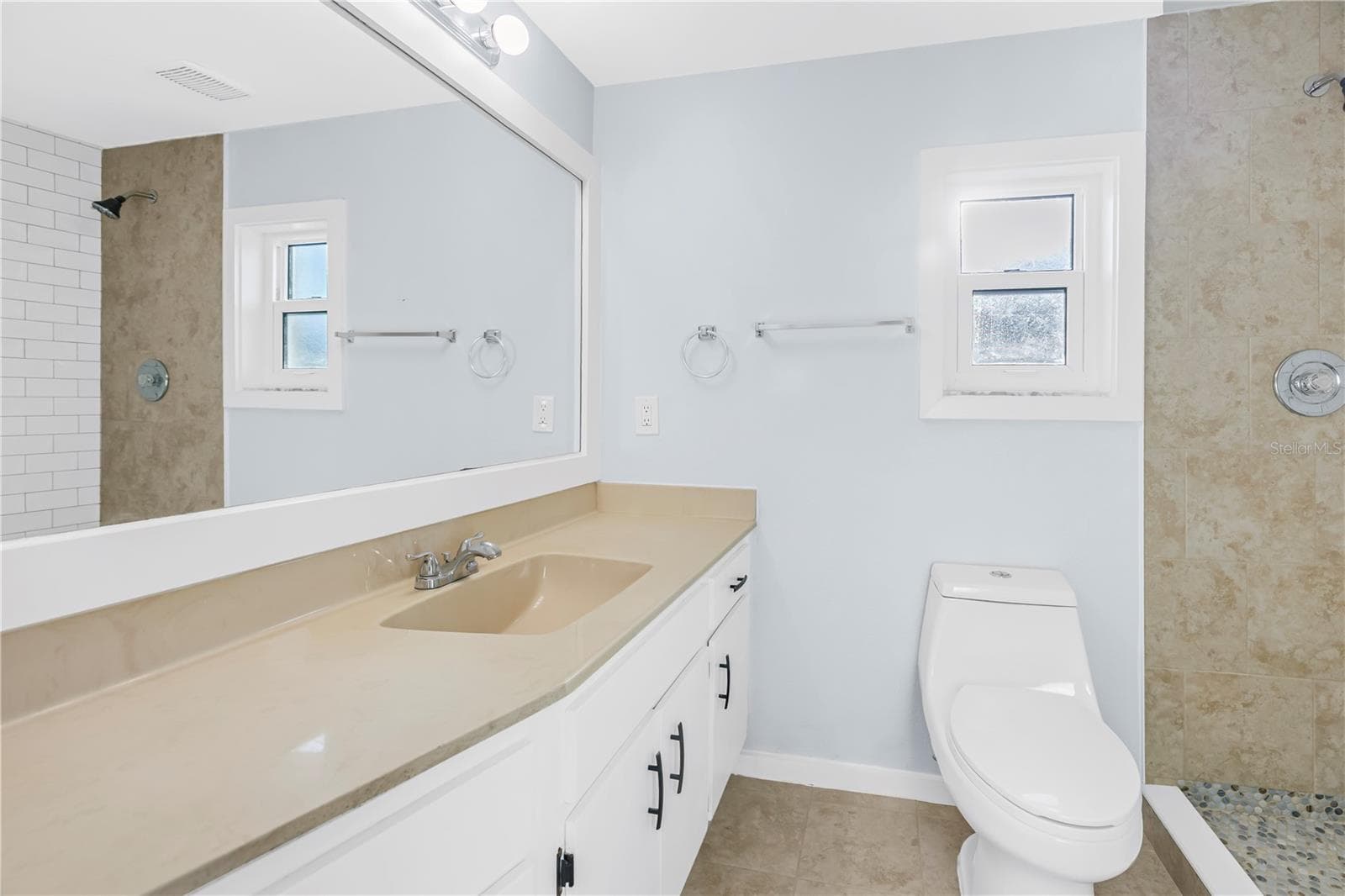 Single Family Residence at 2906 W MAIN ST, TAMPA, photo 21 of 40