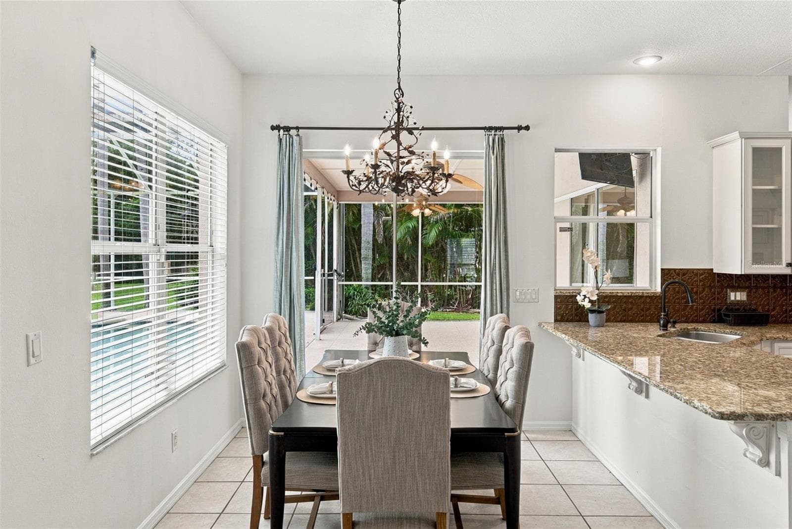 Single Family Residence at 12427 BRISTOL COMMONS CIR, TAMPA, photo 22 of 92