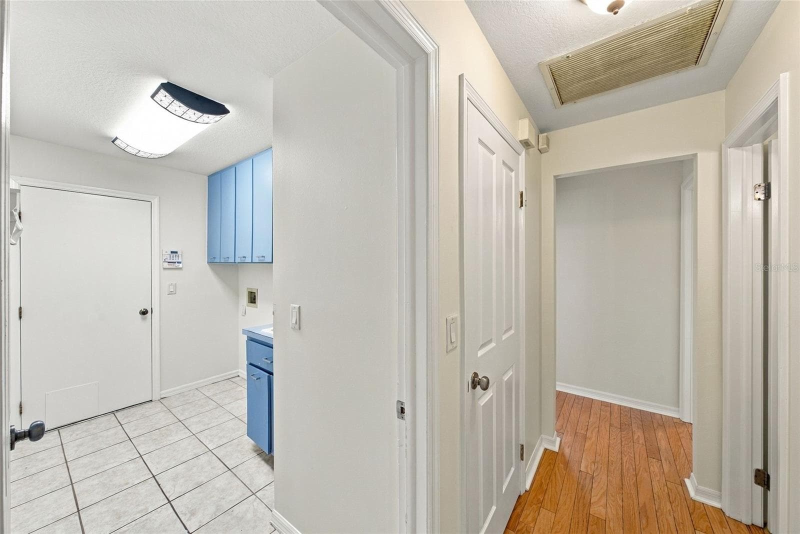 Single Family Residence at 12427 BRISTOL COMMONS CIR, TAMPA, photo 43 of 92