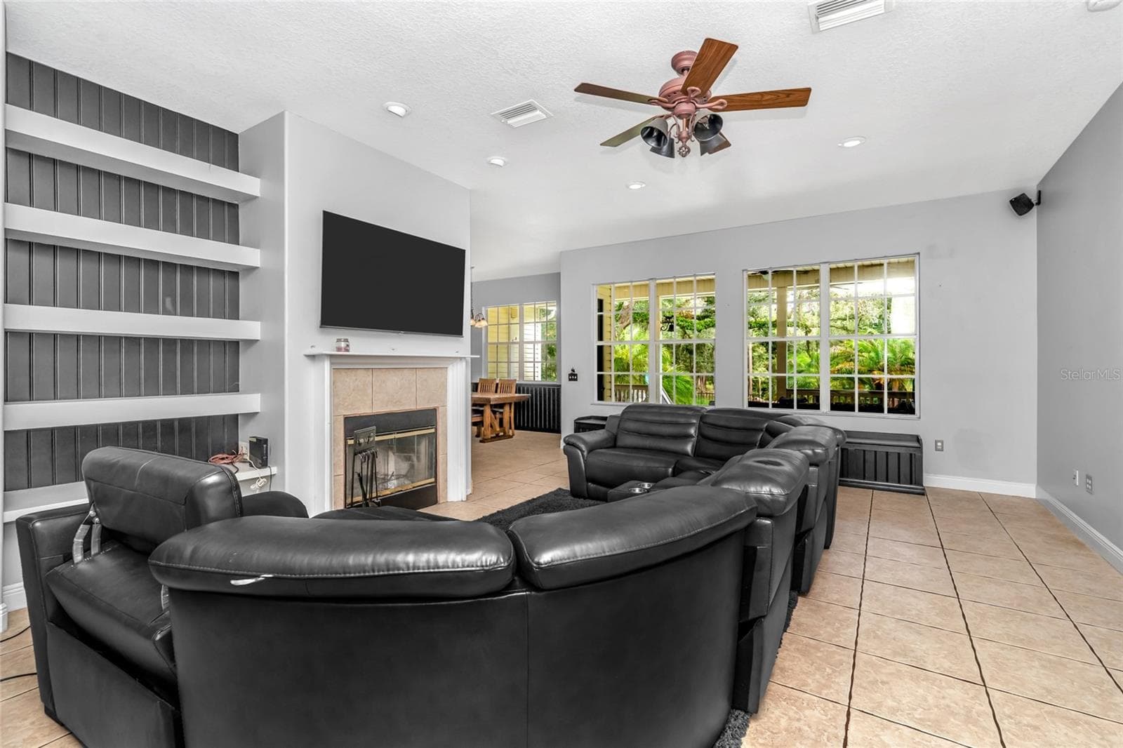 Living room with fireplace - 6122 REGINA PL, LAND O LAKES