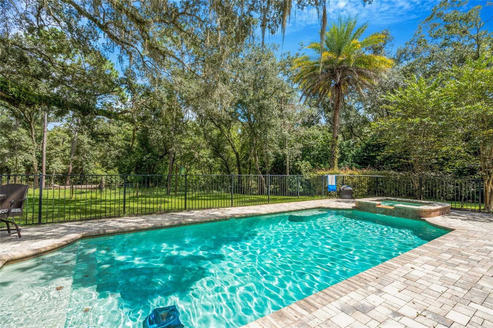 Pool and Spa - 6122 REGINA PL, LAND O LAKES