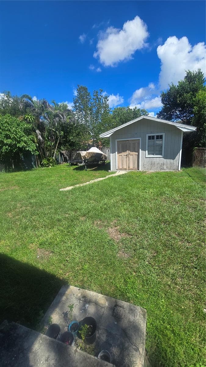 Single Family Residence at 1208 E 26TH AVE, TAMPA, photo 10 of 14