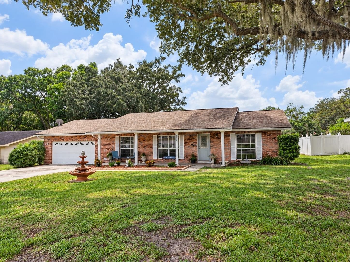 Single Family Residence at 5838 GIBSON SHORES DR, LAKELAND, photo 2 of 29