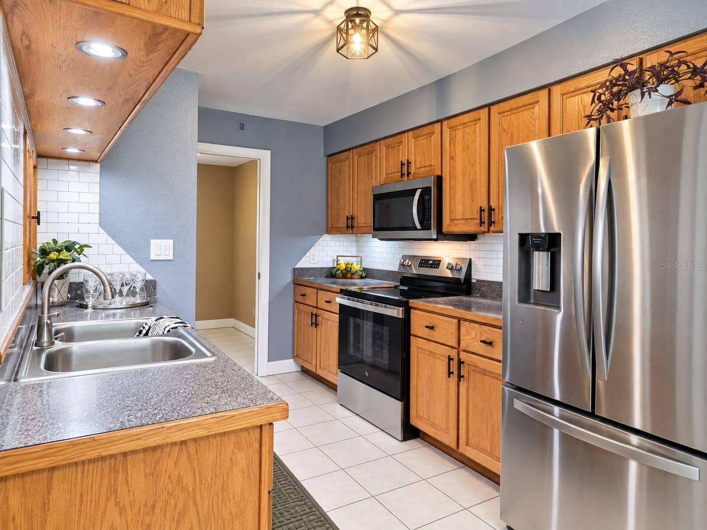 Single Family Residence at 5838 GIBSON SHORES DR, LAKELAND, photo 7 of 29