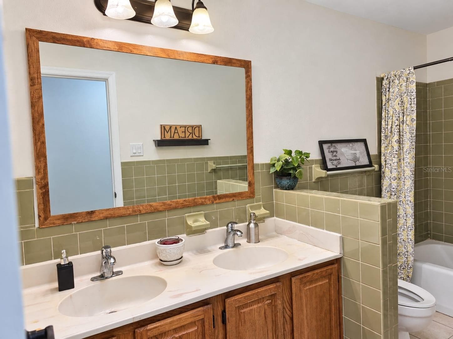 Single Family Residence at 5838 GIBSON SHORES DR, LAKELAND, photo 13 of 29