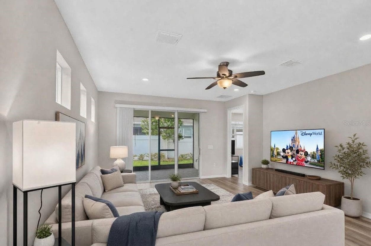 LIVING SPACE - 13418 PRINCESS ST, WINTER GARDEN
