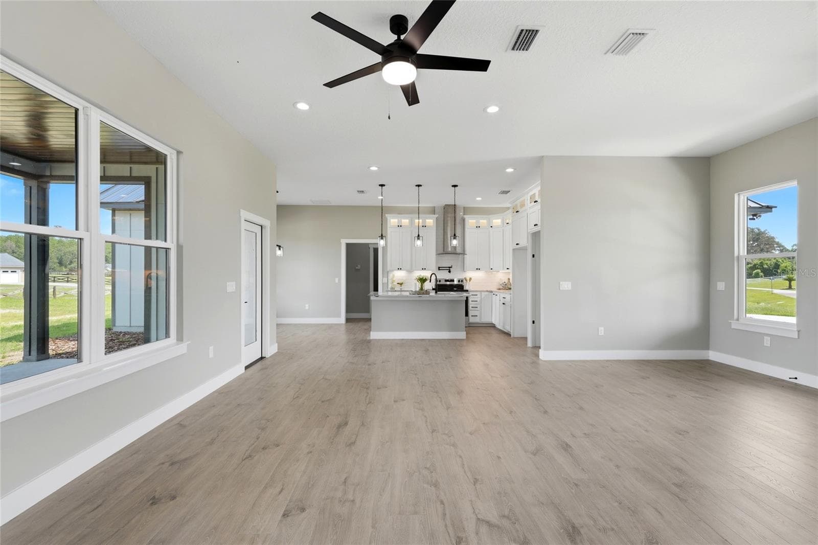 Single Family Residence at 17533 NW 253RD DR, HIGH SPRINGS, photo 8 of 32